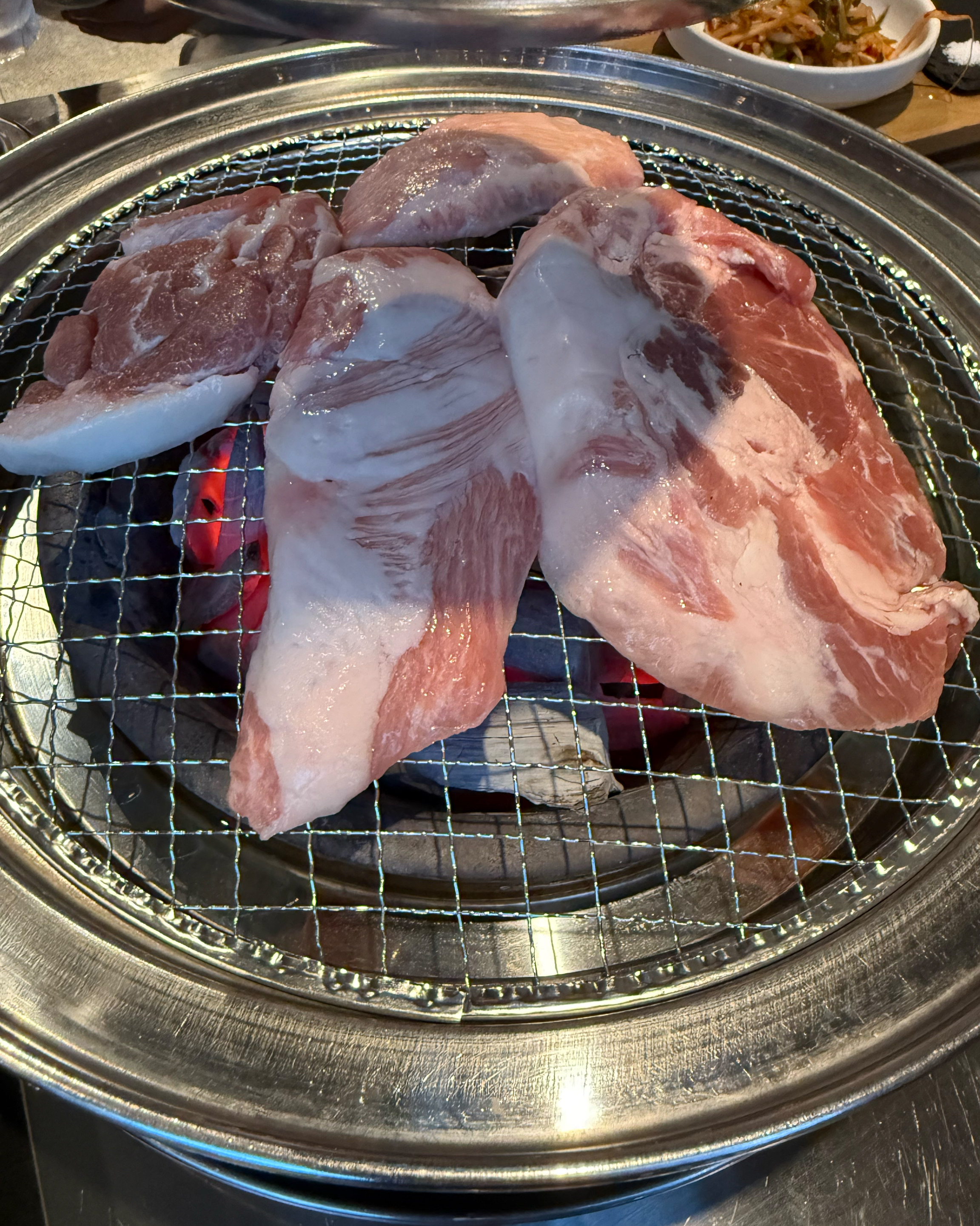 고기가 엄청 쫄깃해요!! 두번째 방문인데 너무 맛있어요~~~ - 불당동 맛집 반지하 불당점