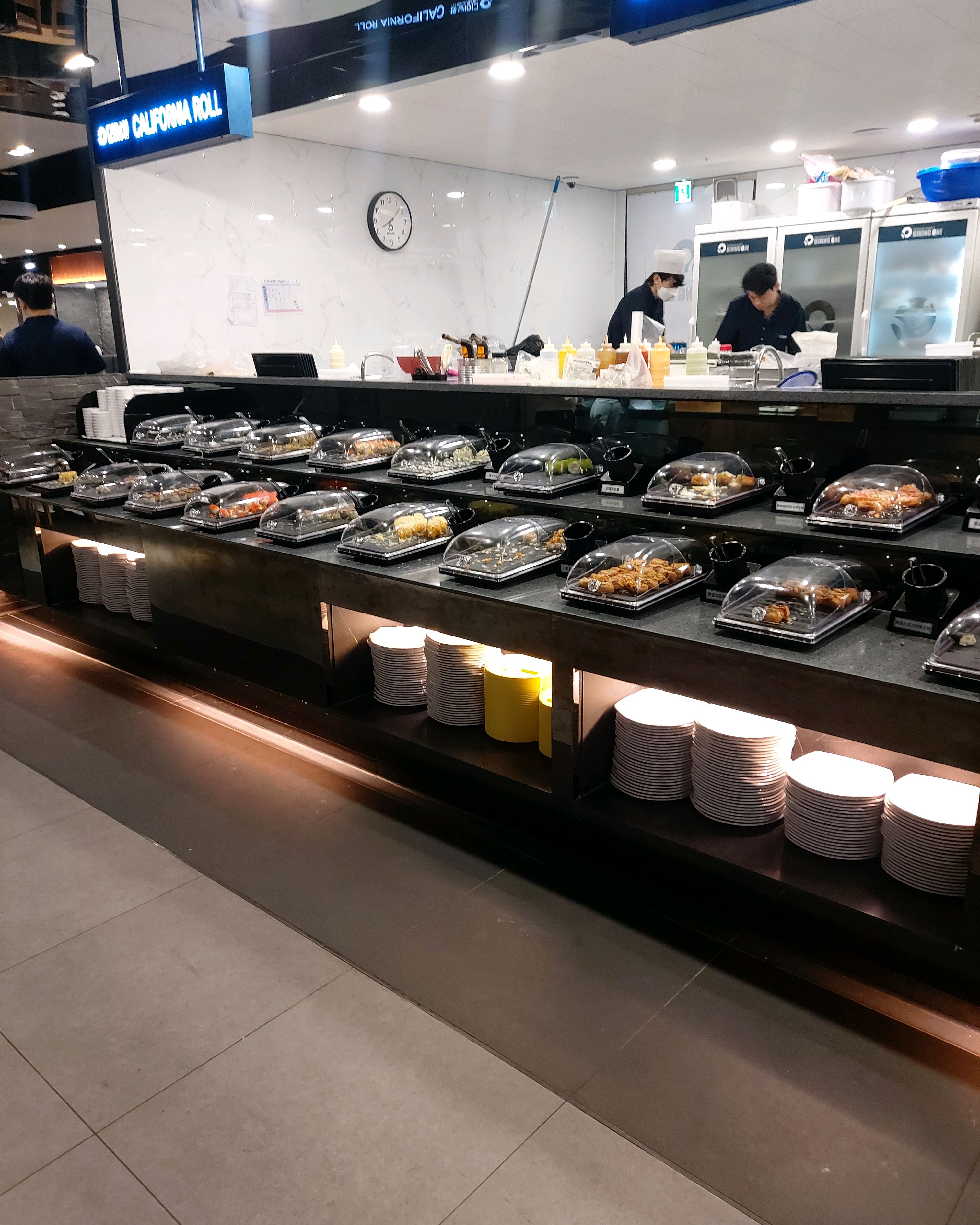아들이랑 간만에 데이트하러 왔어요~~ - 반월당 맛집 다이닝원 반월당점