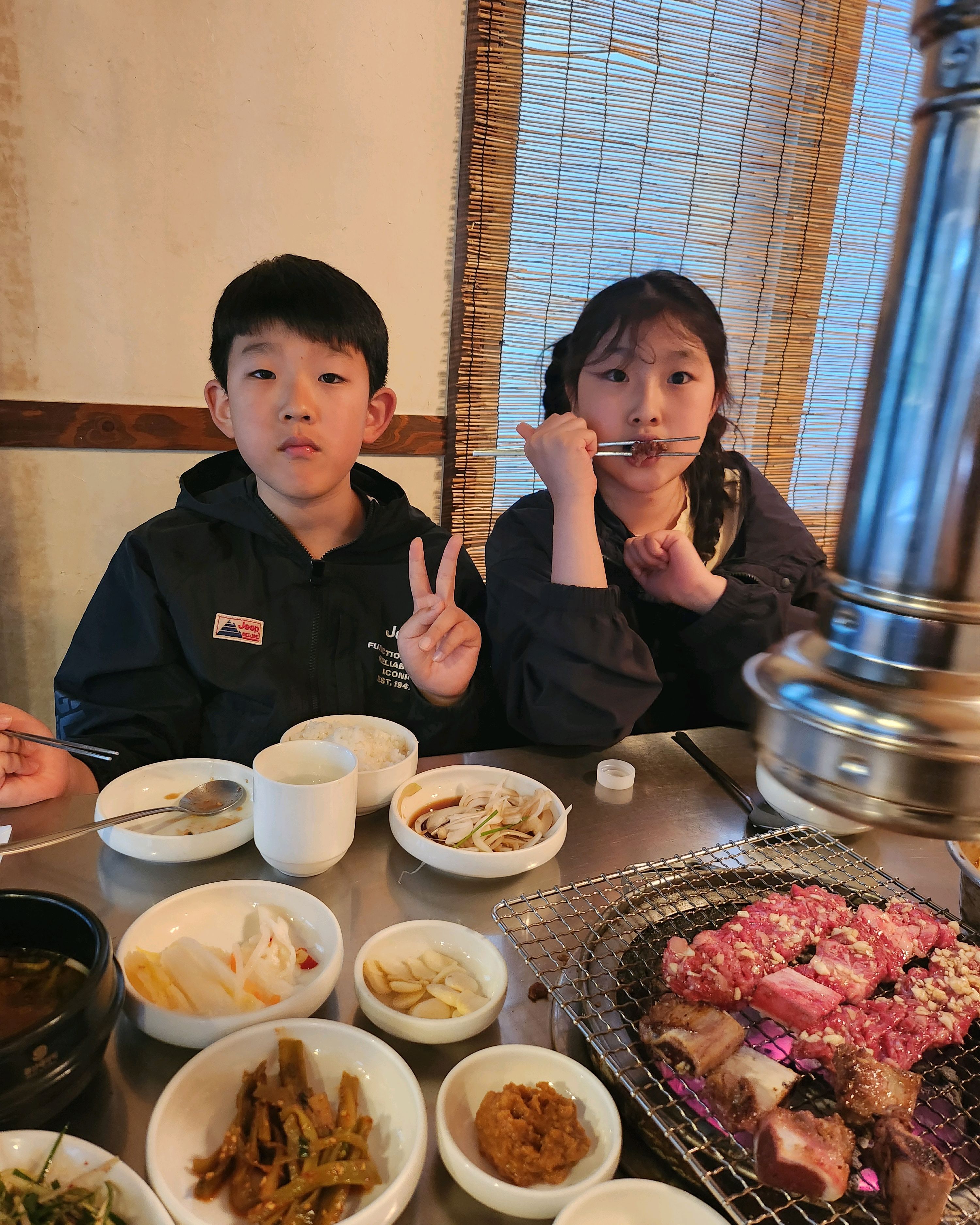 유명한집이라고해서 여행마지막날  왔는데   넘  맛있네요  고기도  맛있지만  된찌가  정