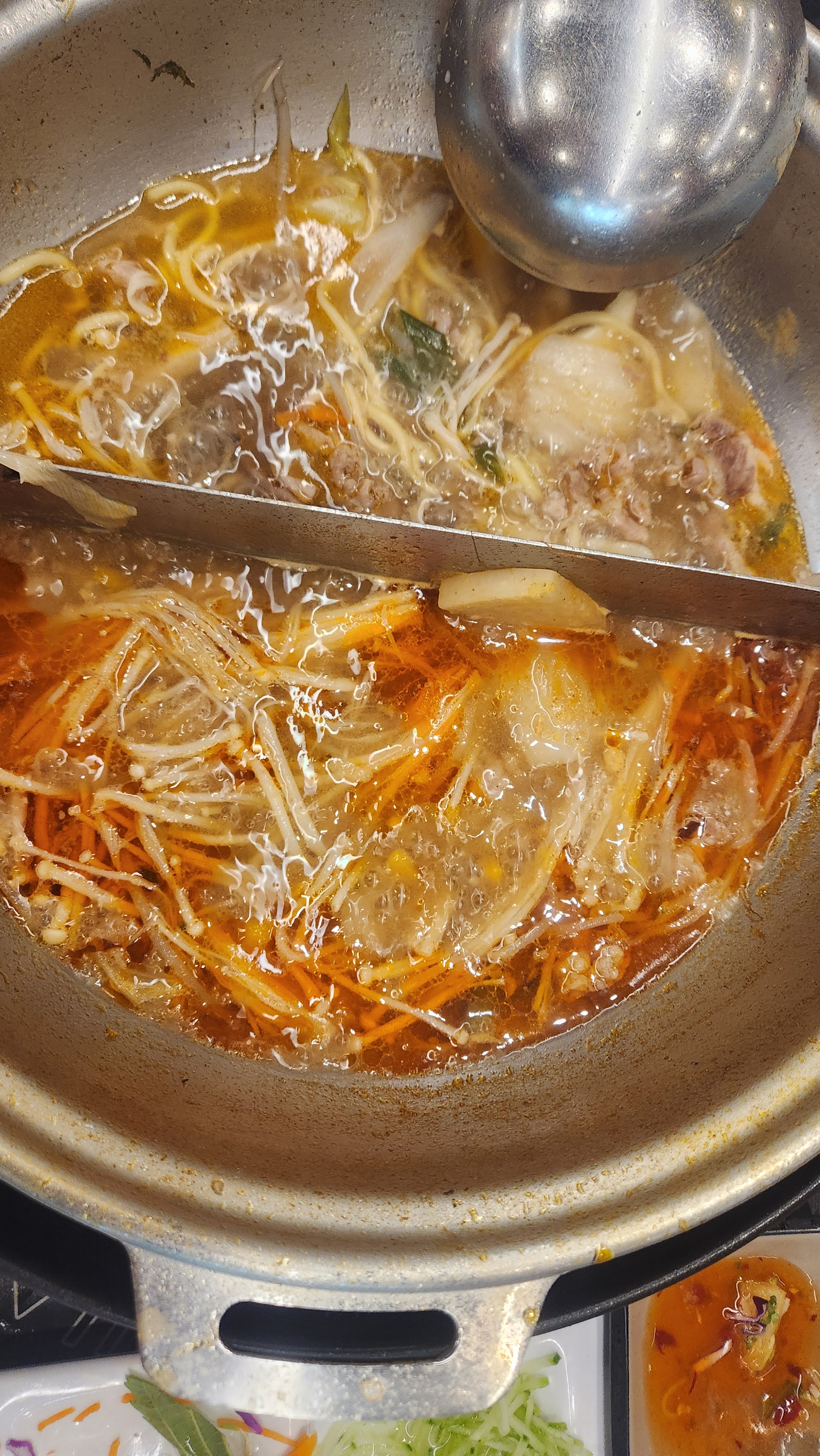 엄마, 아빠가 여기 샤브샤브만 드세요~ - 연수동 맛집 소담촌 연수롯데마트점