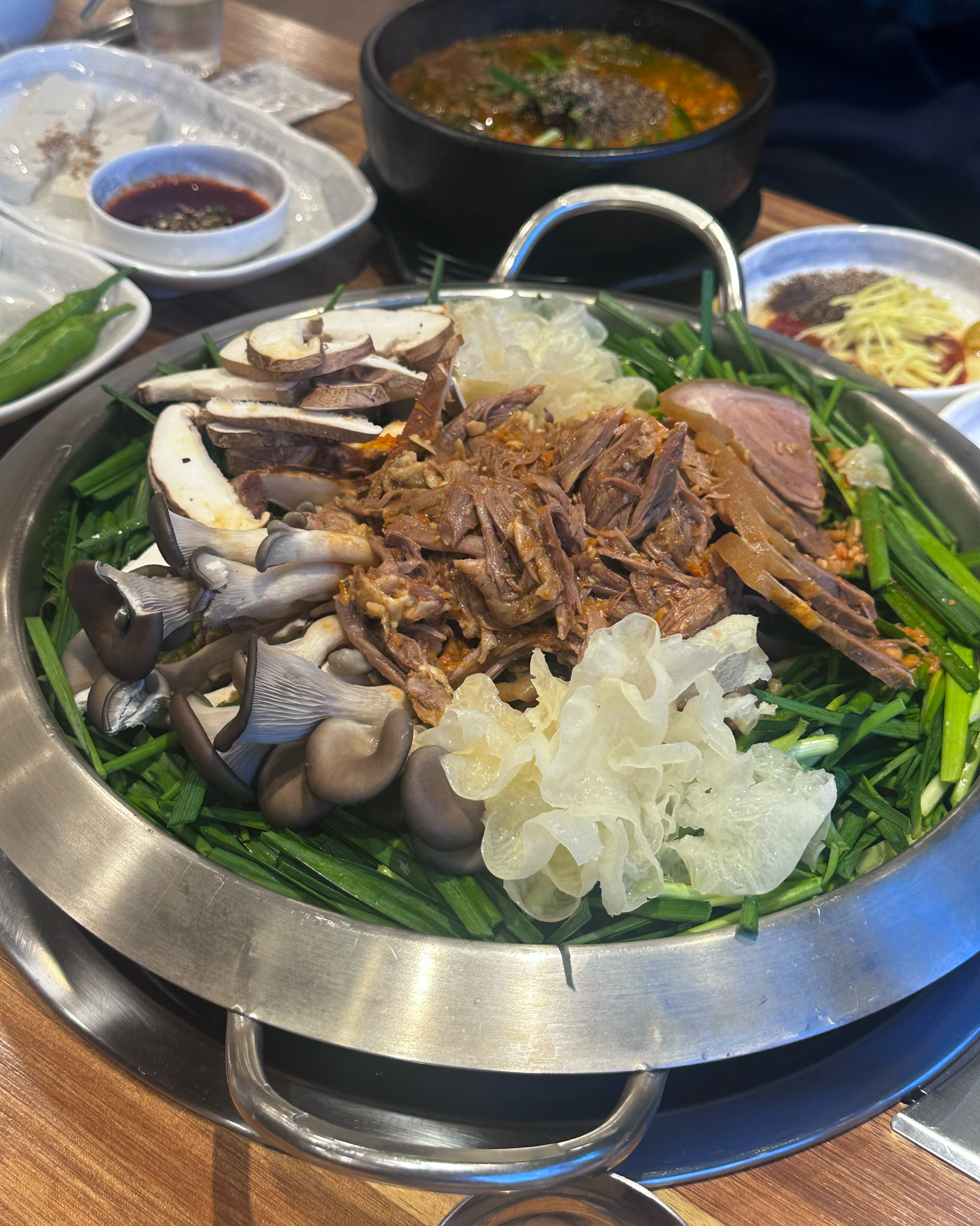 어버이날이라 부모님 모시고 왔습니다~ - 권선동 맛집 천복집 흑염소 수원권선점
