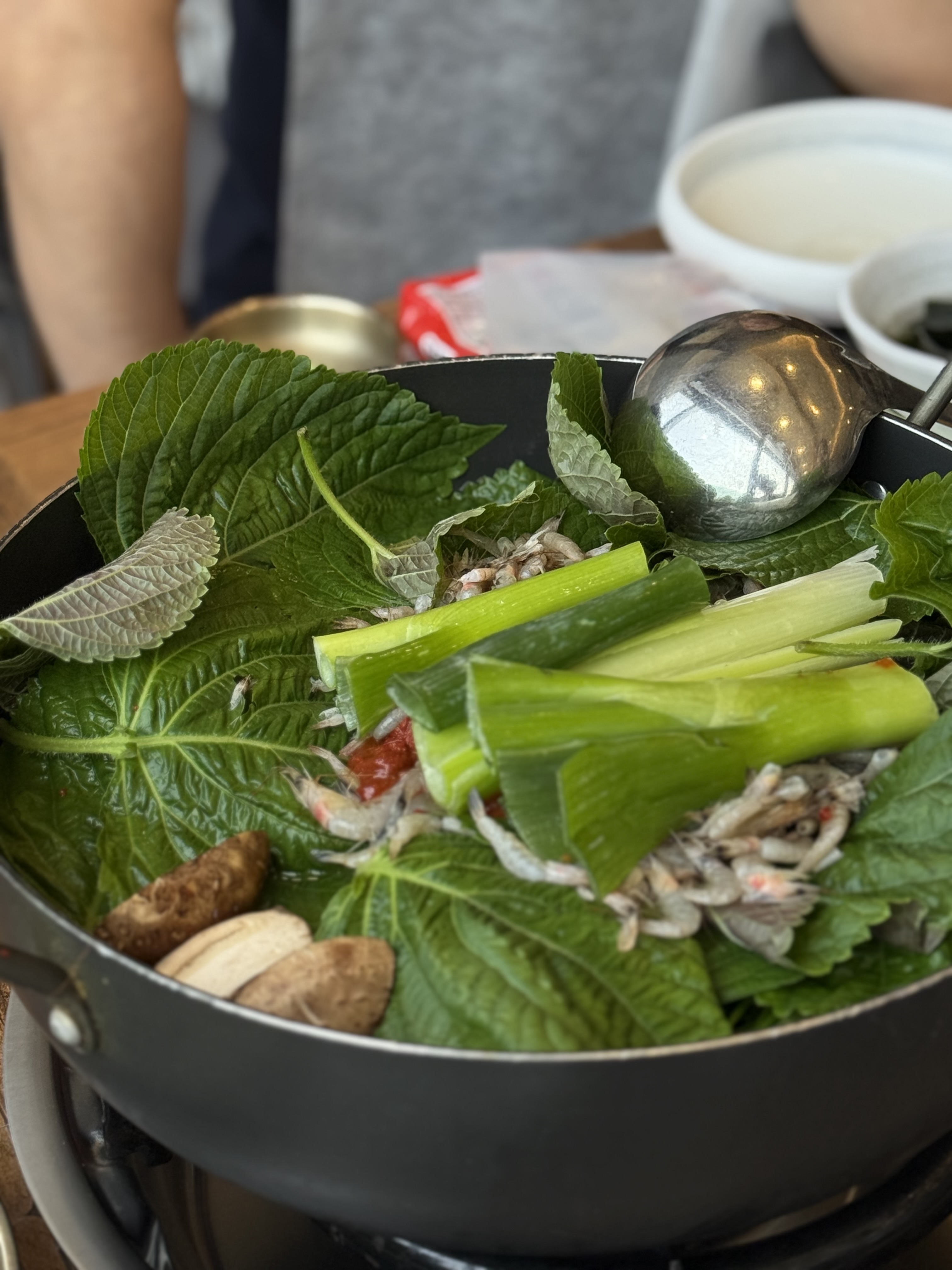 가족끼리 모이면 가끔씩 오는데 맨날 고기먹는 것보다 - 인천 맛집 아우라지 삼산점