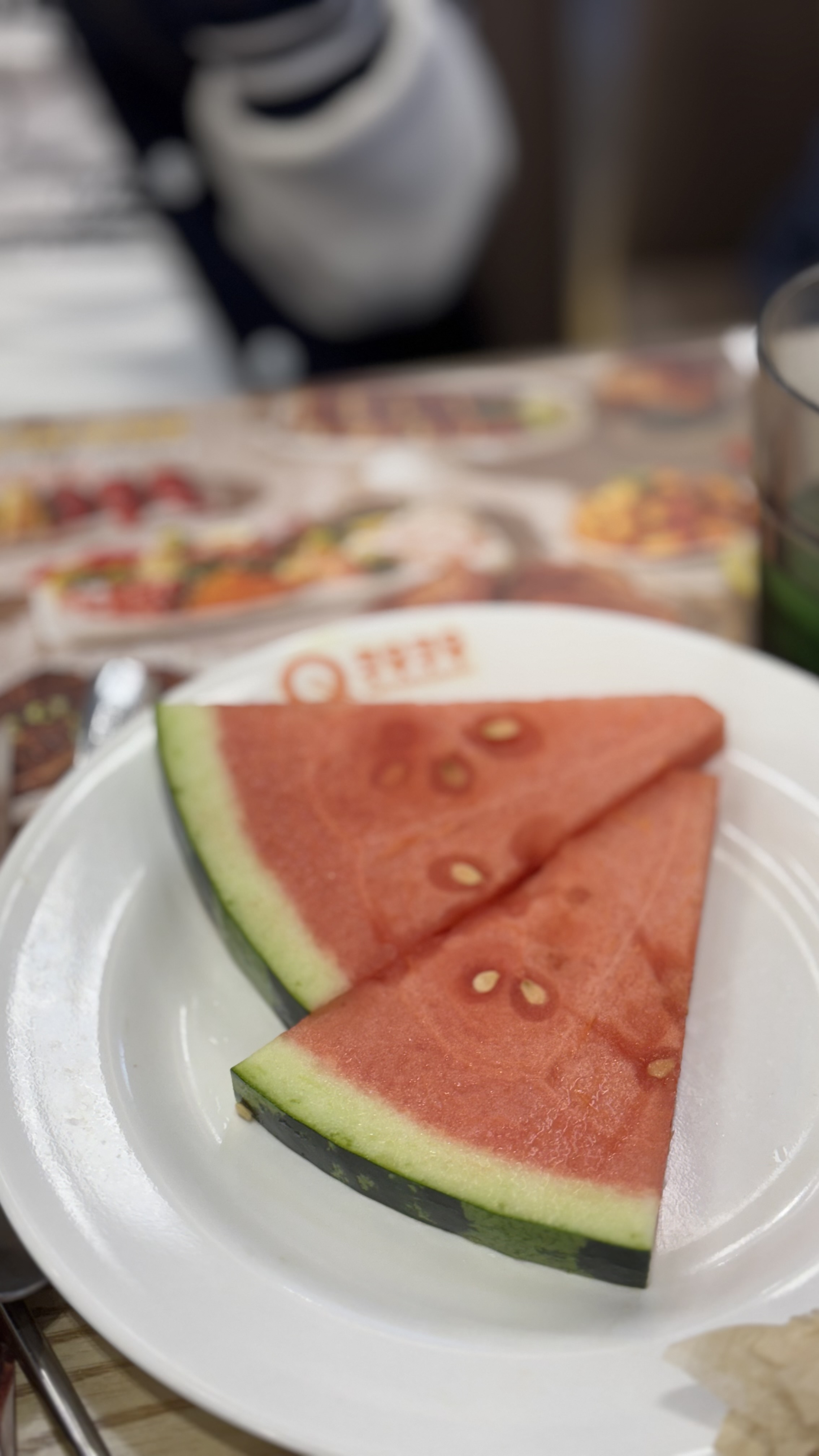 자주 가는 편인데 오랜만에 후기 써요. 이번엔 장어 겉이 구워져서 훨씬 맛나고 덜 느끼했고