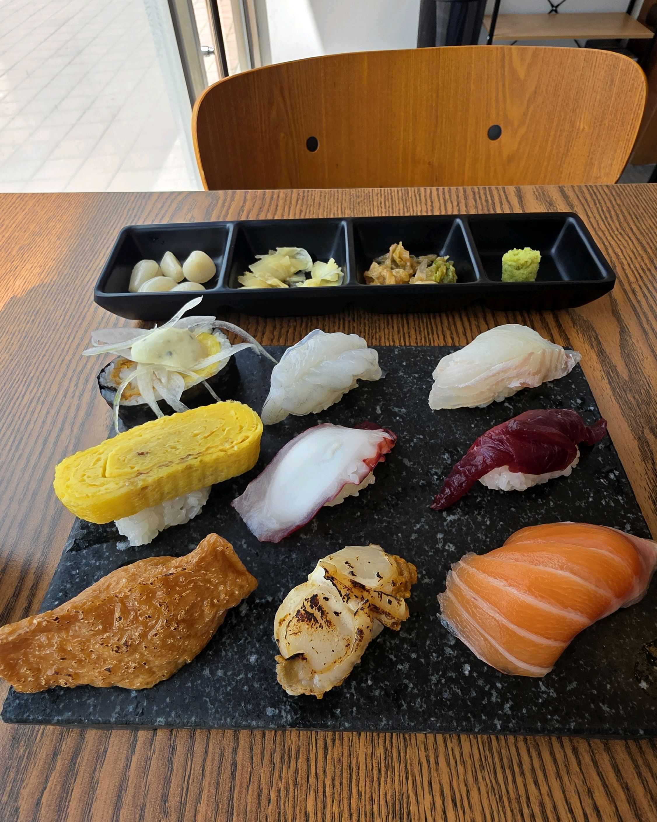 와이프랑 같이 온적있어 간단하게 먹으려고 - 불당동 맛집 그집초밥 불당점