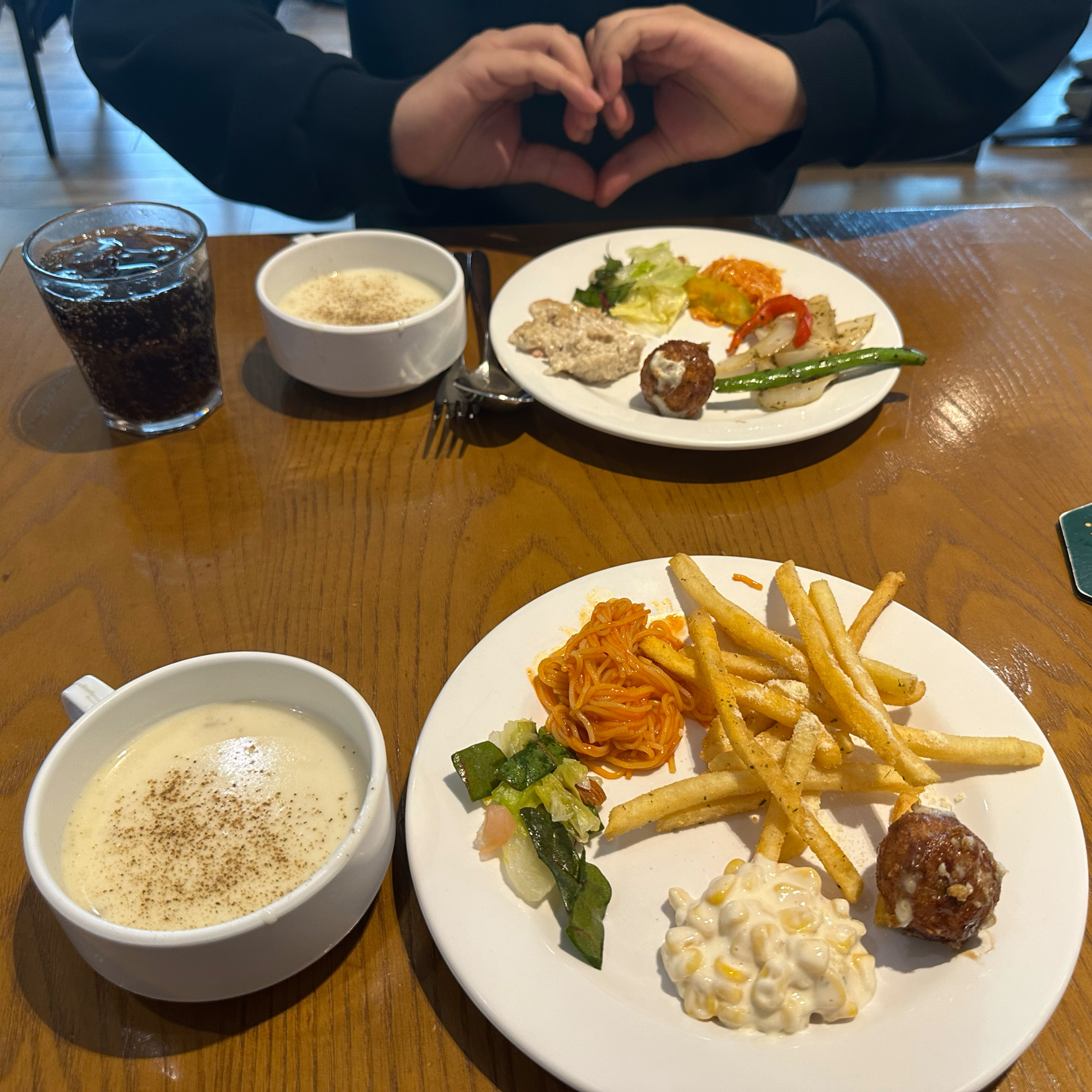 감자튀김 좋아요 😆😆 젤리도 필수 ㅎㅎ - 부천 뉴코아 맛집 피자몰 뉴코아 부천점