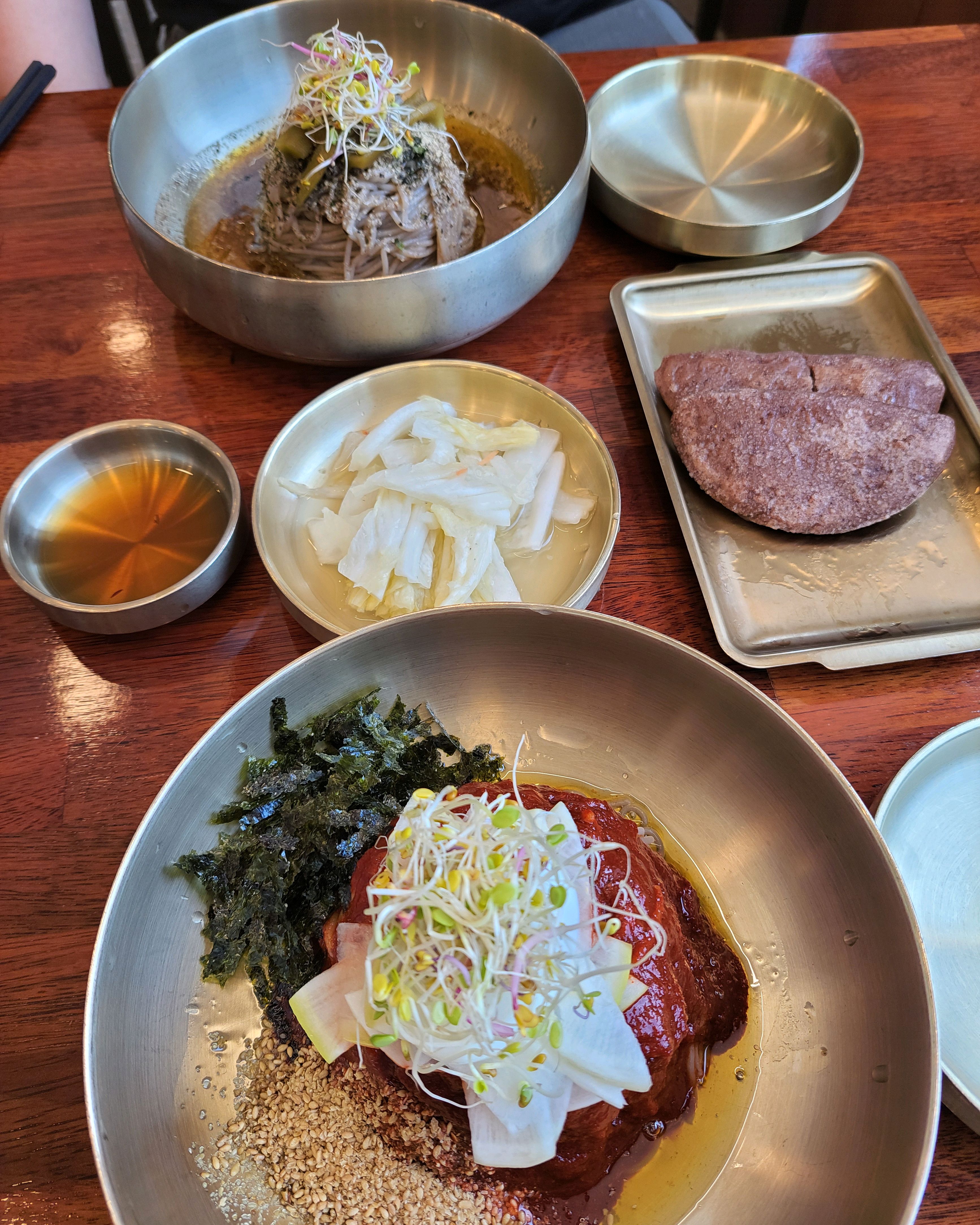 비빔도 들간장도 맛있어요!! - 인천 맛집 서도막국수