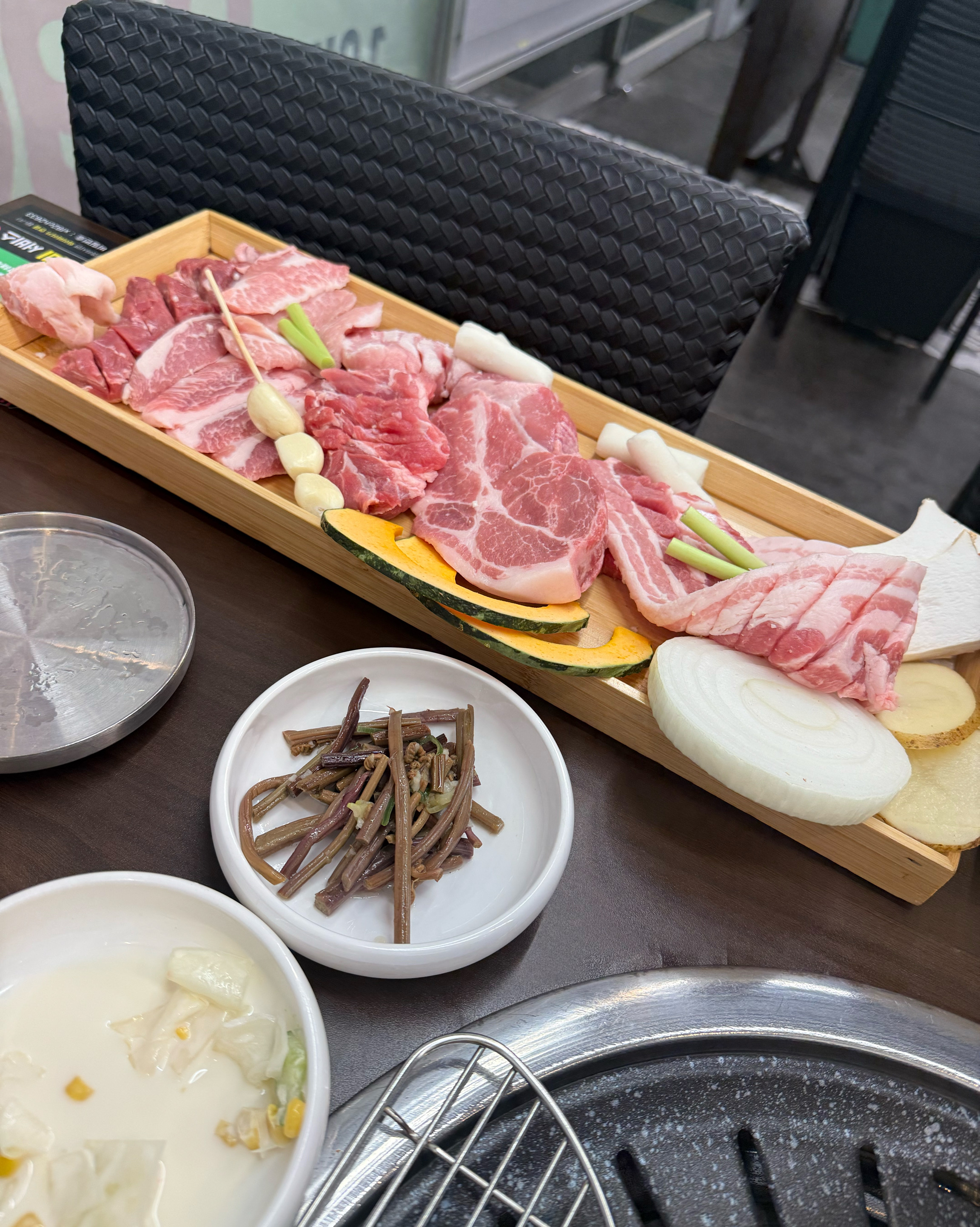 가족끼리 저녁먹기 너무좋아요. - 불당동 맛집 소바우 정육식당 불당점