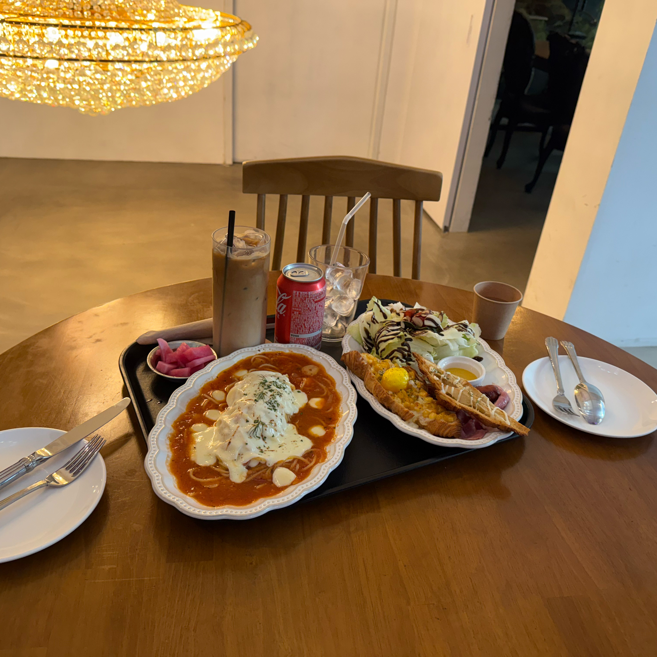 아빠랑 어버이날에 왔는데 음식이 신선하고 맛있었어요 넘 맛있게 잘 먹고 갑니다.ㅎㅎ 아빠가