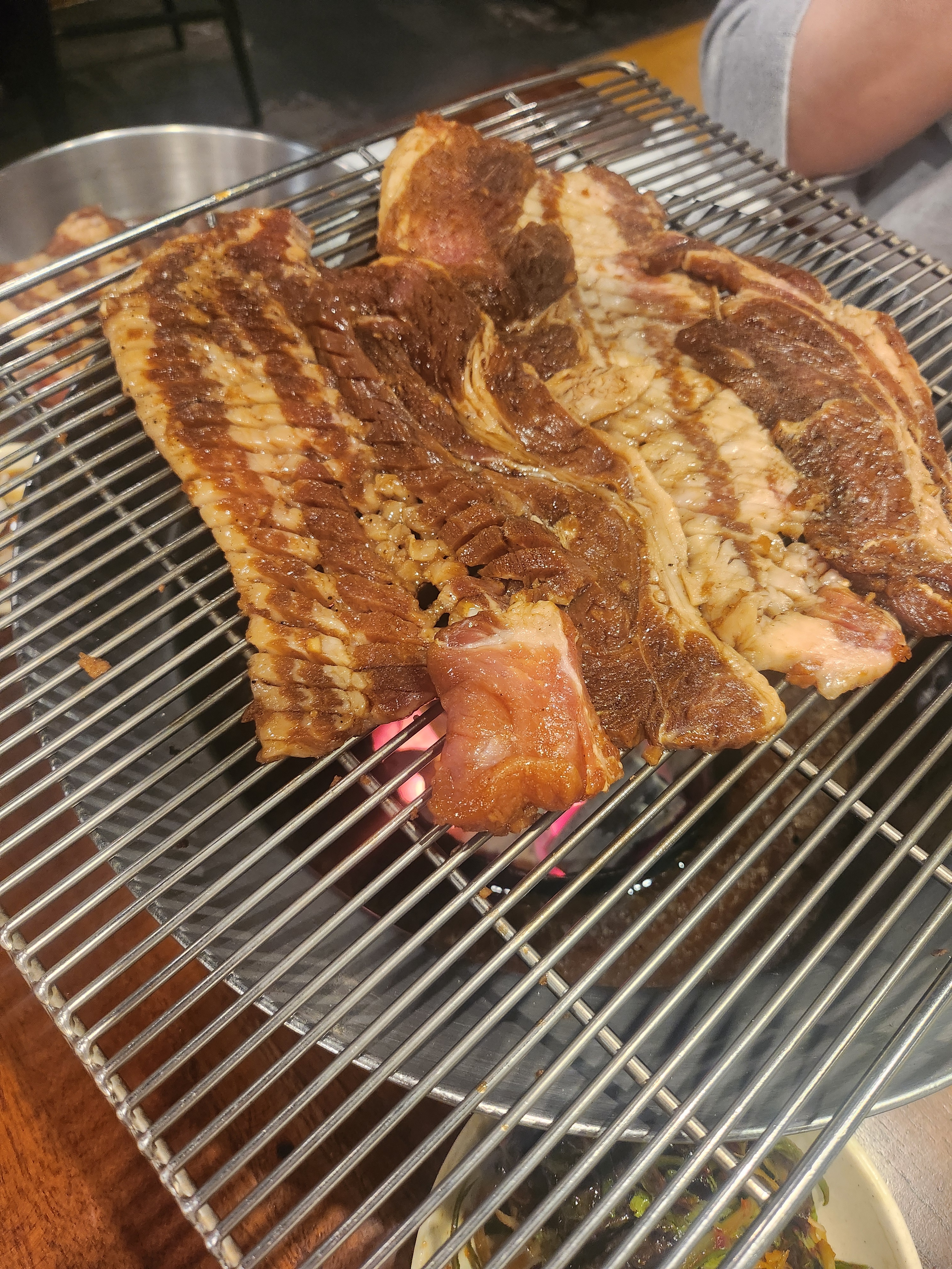 어릴때 그맛 그대로 알던맛을 아이들에게 전해줍니다 - 대구 맛집 서민갈비