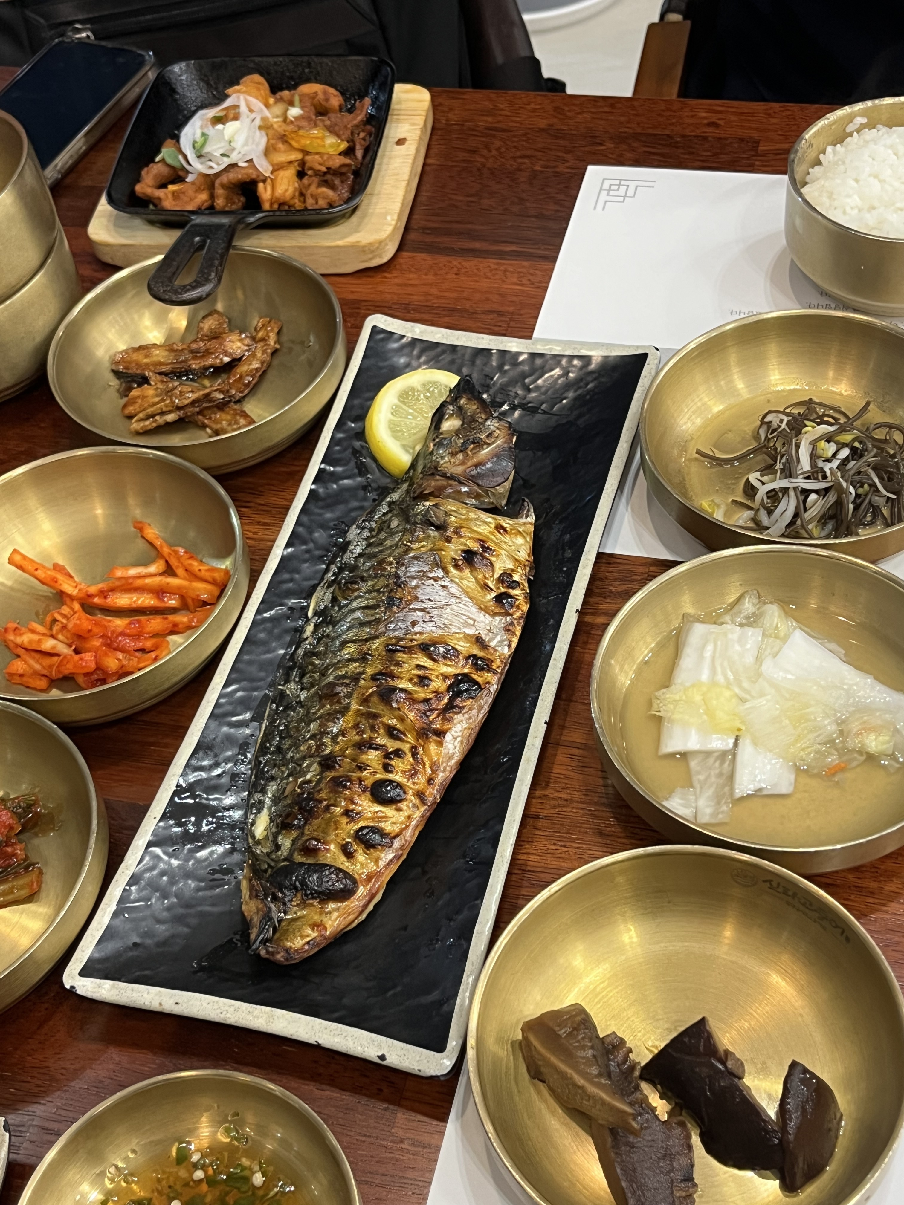 신선하고 푸짐하고 맛있어요!!!! 특별한 날이나 부모님 모시고 오기 너무 좋아요^^ - 대전 맛집 신라고등어