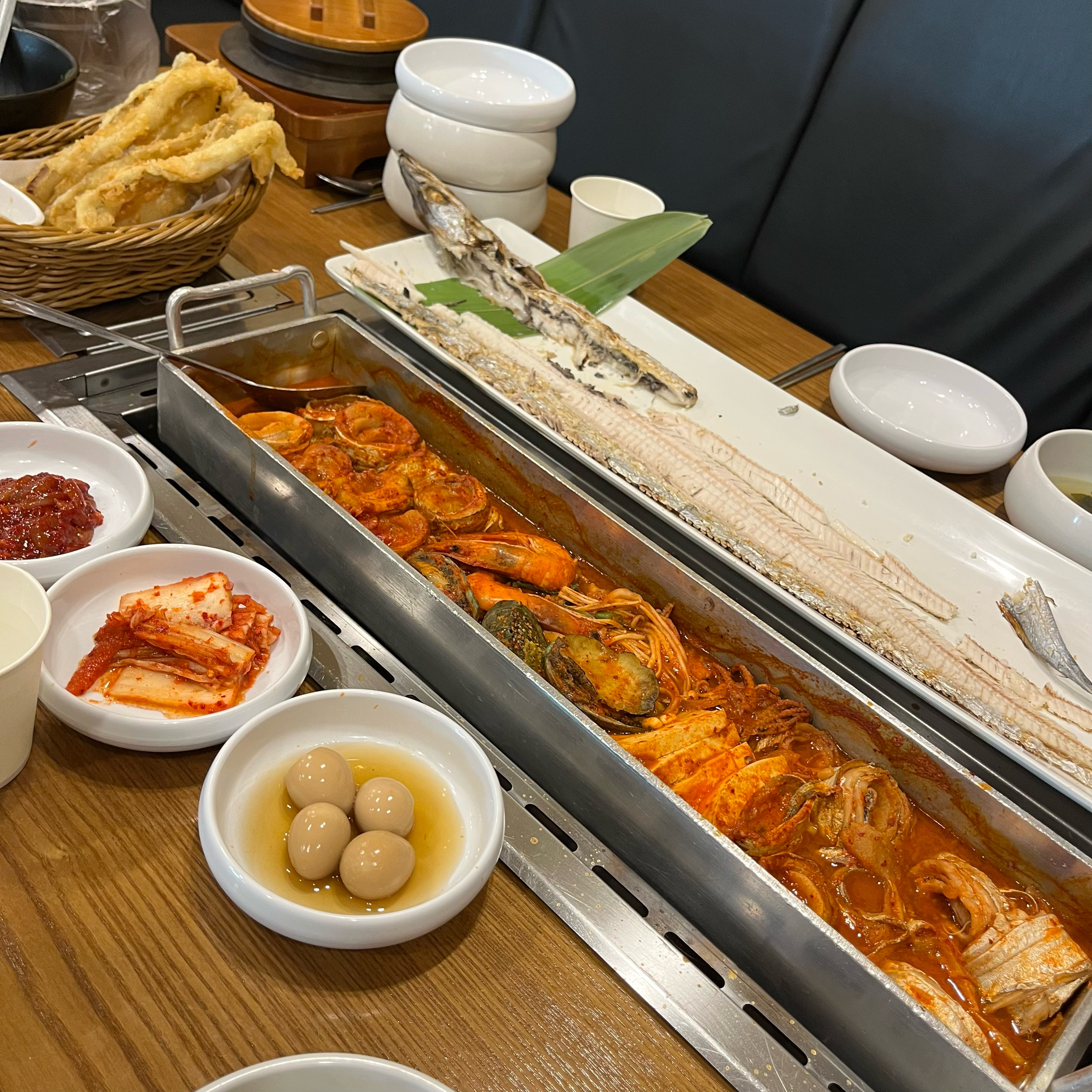 예약 후 바로 먹을 수 있게 룸에 세팅해주셔서 너무 좋았어요 구성도 알차고 아이들과 부모님