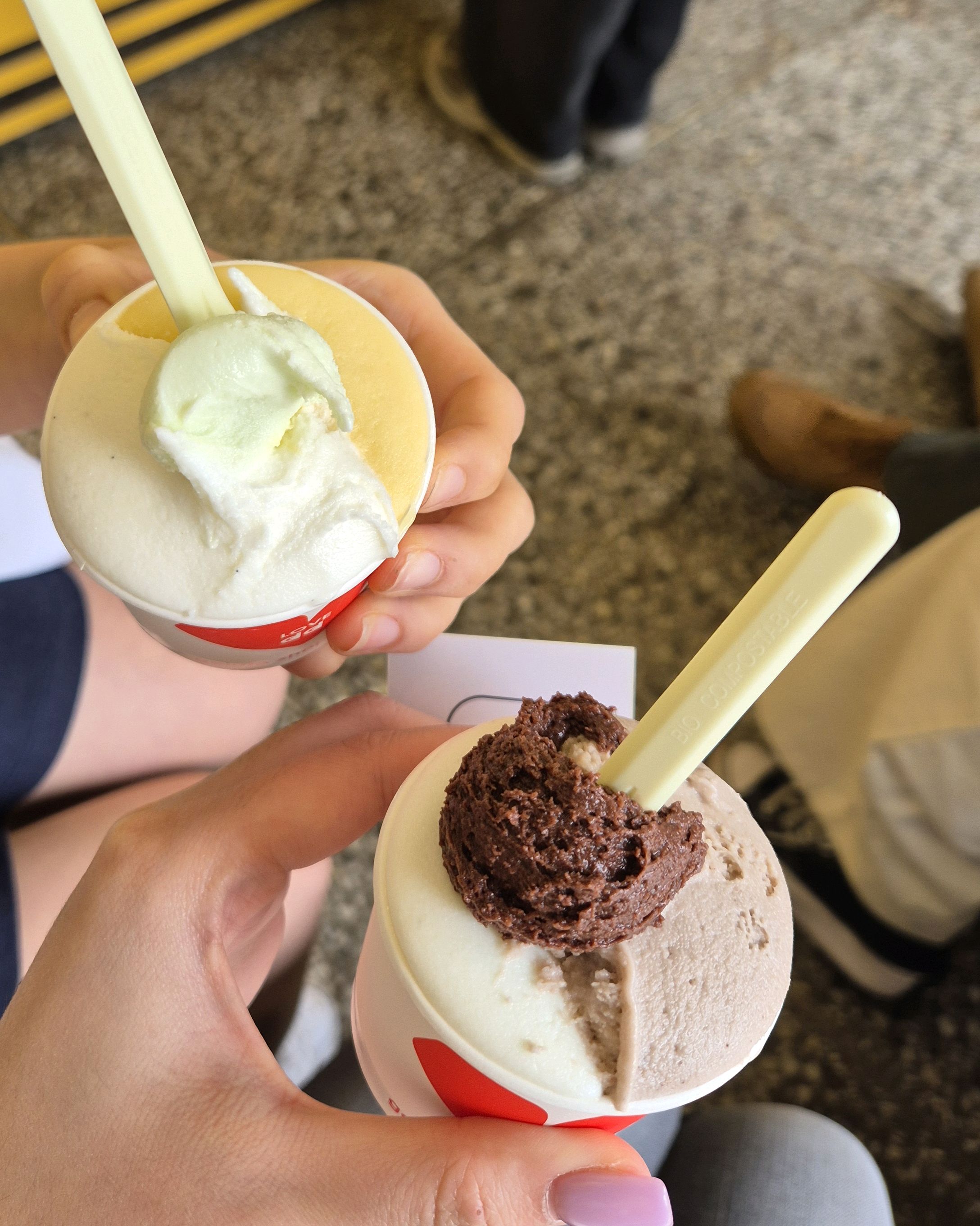 와 젤라또 엄청 맛있어요 쌀이 무슨 맛일지 상상이 안 됐지만 베스트라서 선택했는데 후회없었