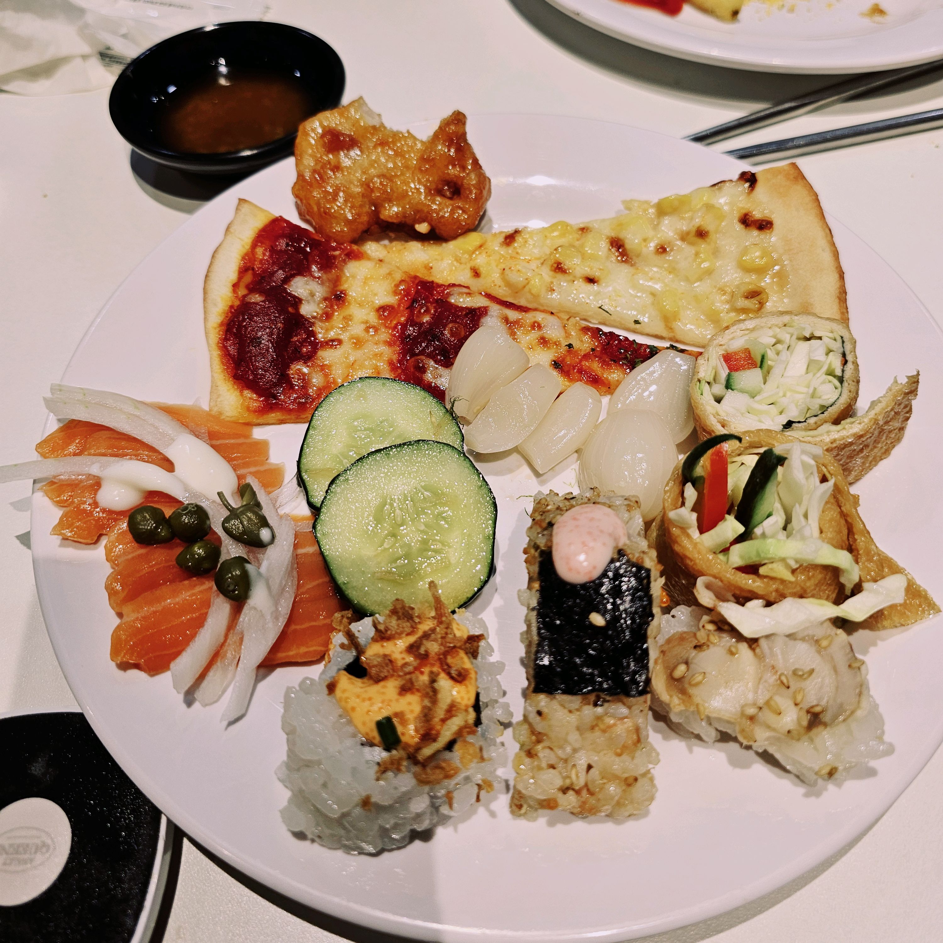 오픈한지 얼마 안되어 부모님 모시고 어버이날기념 미리 식사했네요 - 신풍역 맛집 애슐리퀸즈 신풍점