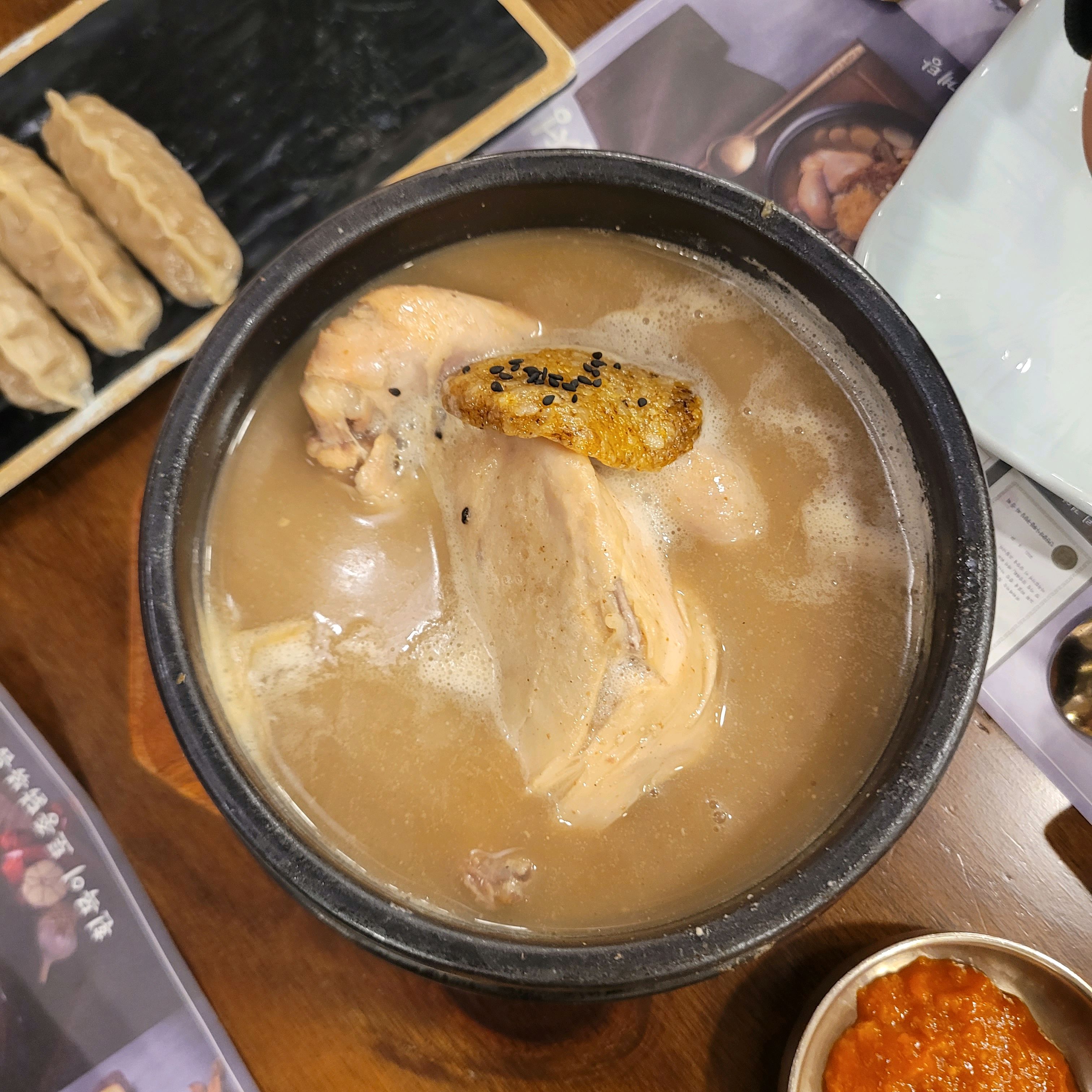 일단 인테리어가 멋있네요! - 인천 맛집 1982삼계정 부평 본점