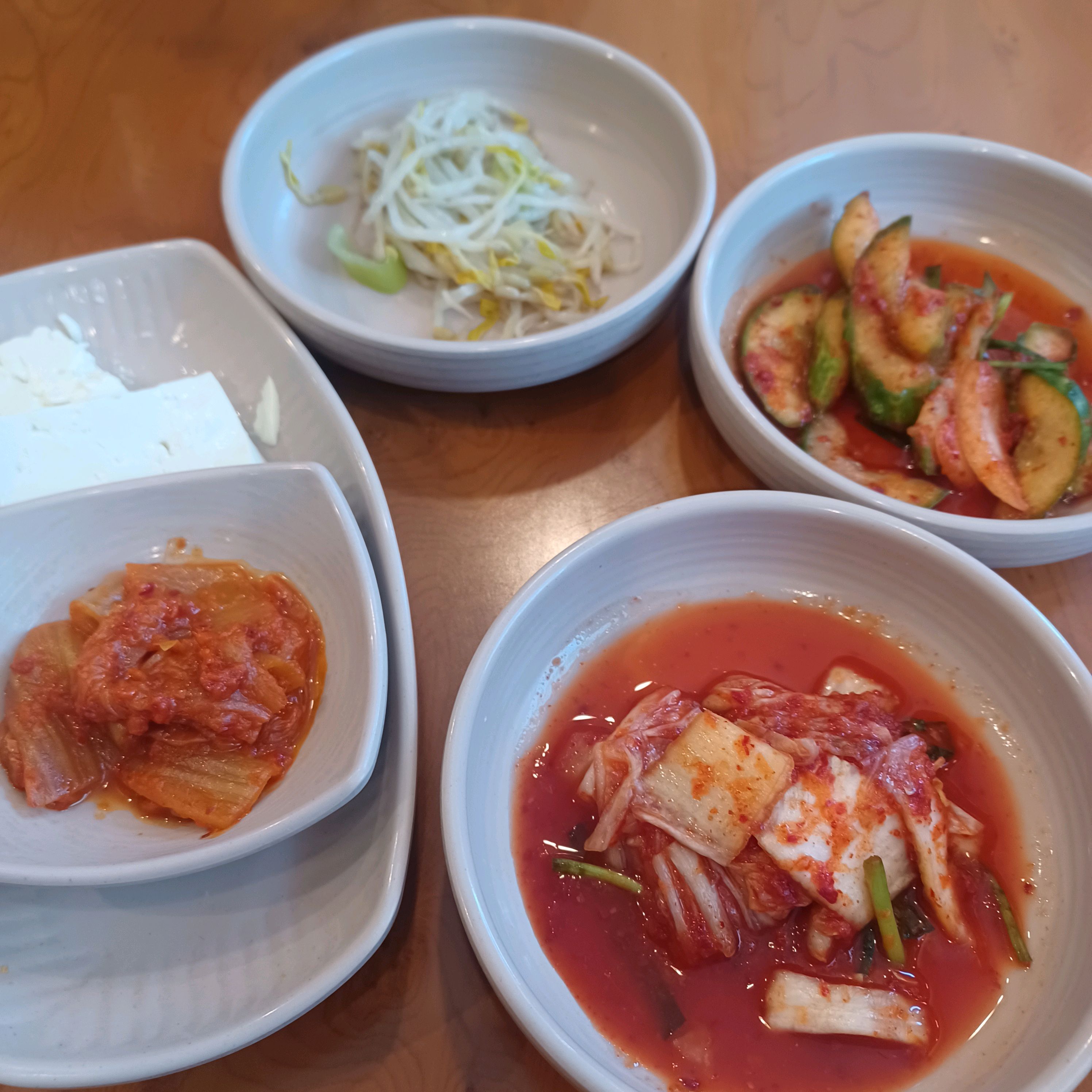 콩국물이 넘 맛있어요. 오늘 두부 좋아요 - 대전 맛집 정일품두손두부