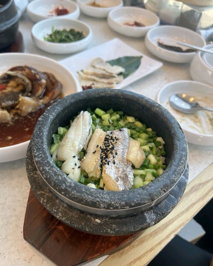 사랑하는 아들 딸과 함께 방문했습니다 - 제주 맛집 제주갈치도 협재 본점