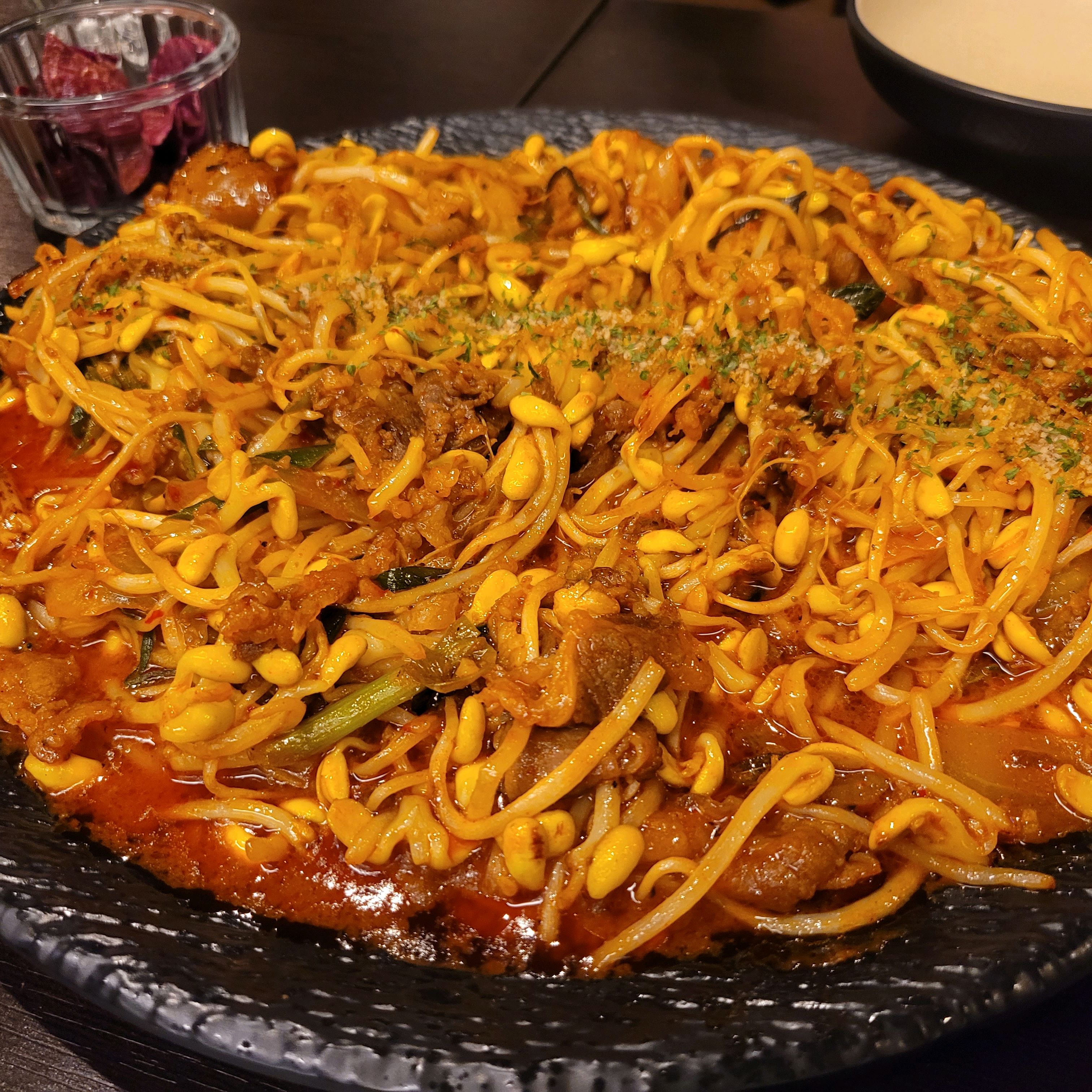 오픈하고 처음 왔는데, 직원분들도 넘 친절하시고, - 대전 맛집 굄