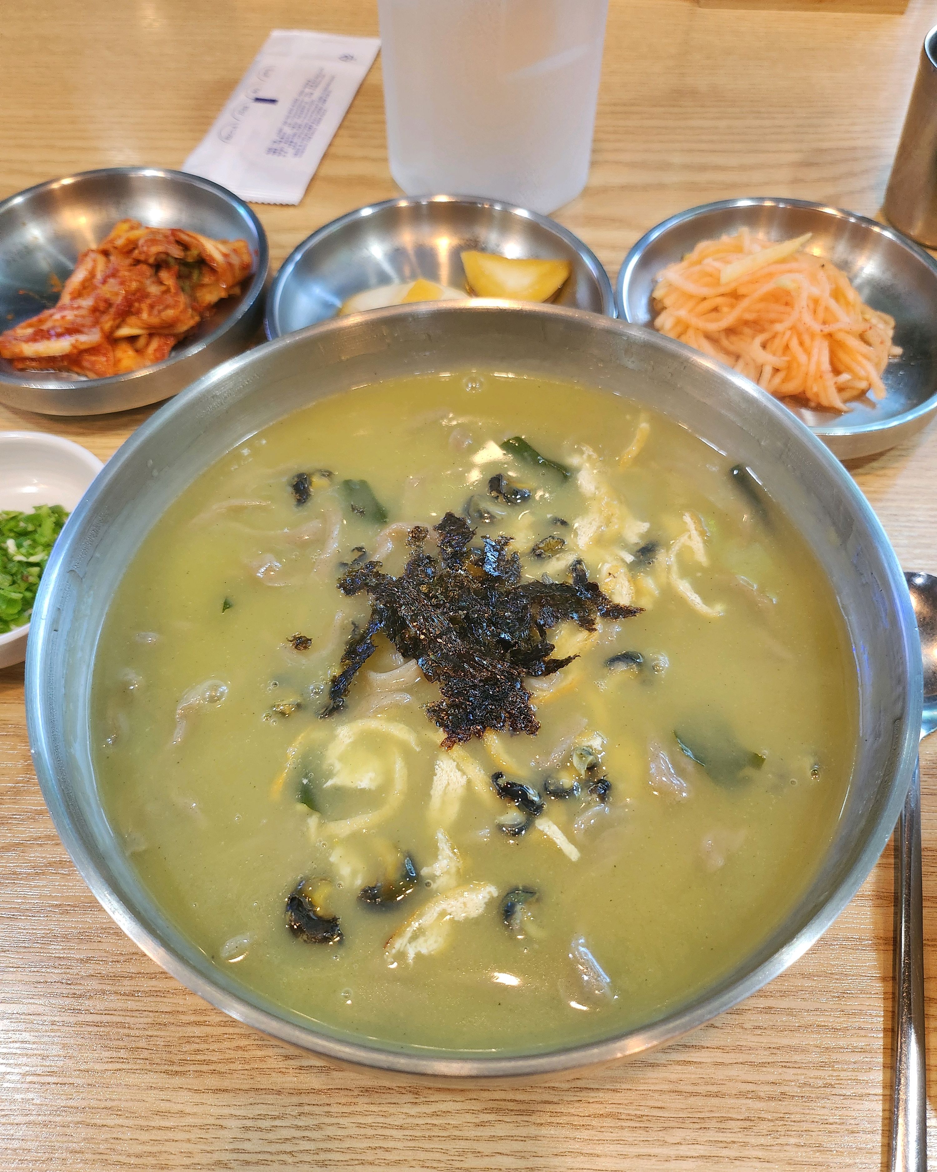 중문 갈때마다 오는 최애 맛집 몇년이 지나도 맛이 변함이 없어요 다음 여행때 뵈요~ - 제주 맛집 중문수두리보말칼국수