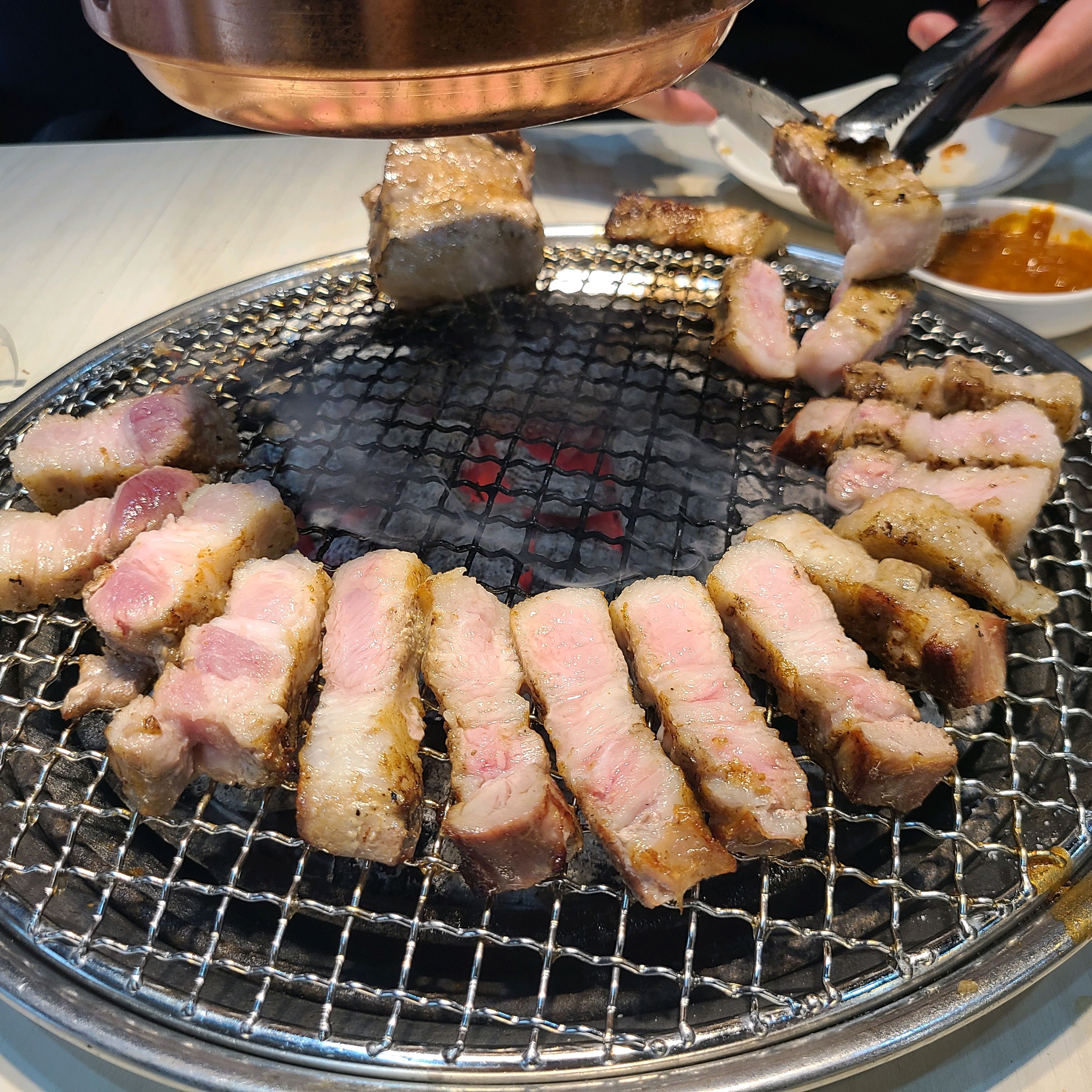 어버이날이라 아들이랑 맛있게 먹엇어요 - 곡반정동 맛집 명륜진사갈비 수원곡반정점