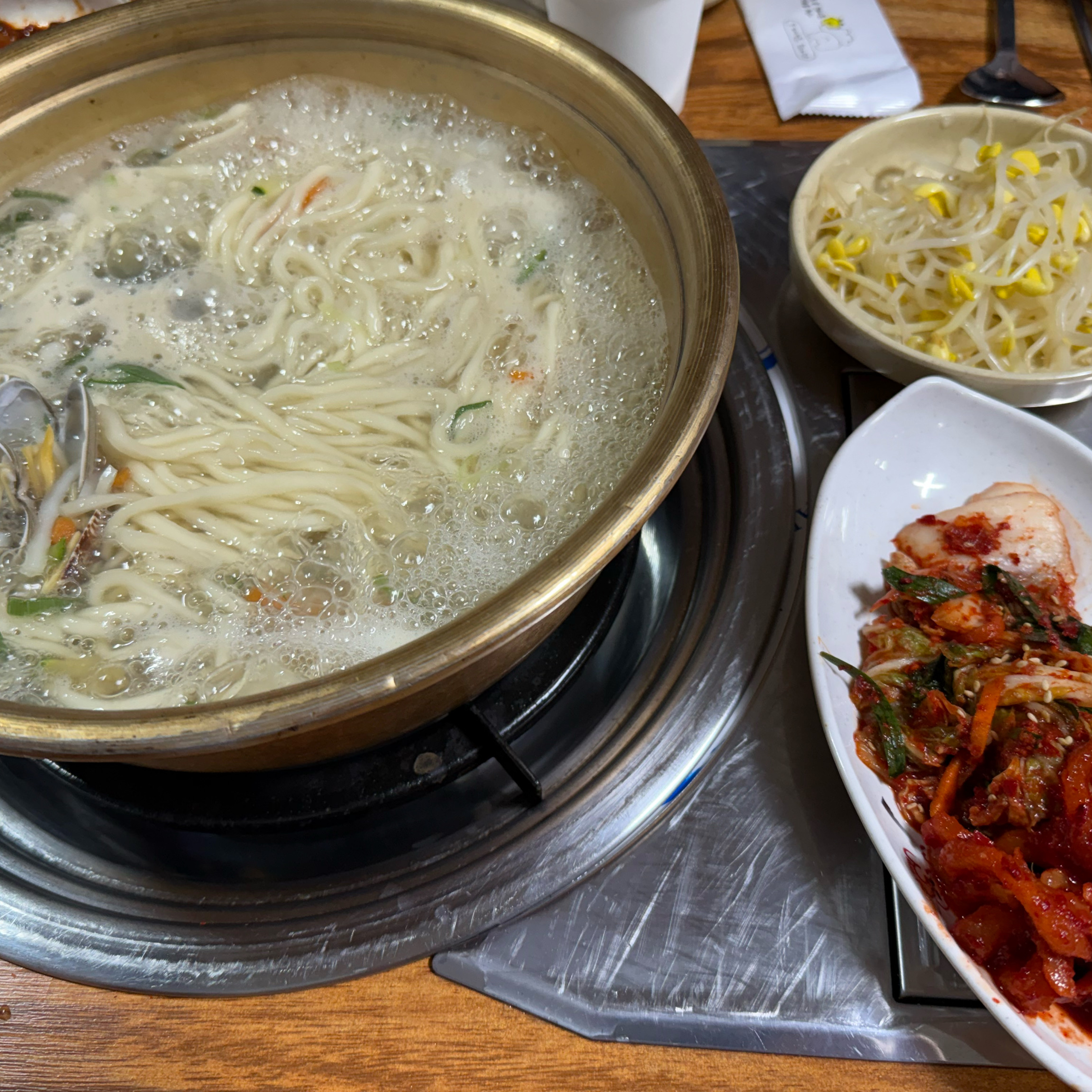 ❗️칼국수부터 쭈꾸미 볶음밥까지 완벽한 한 끼❗️ - 대전 맛집 대전 칼국수 족발 쭈꾸미볶음 본점