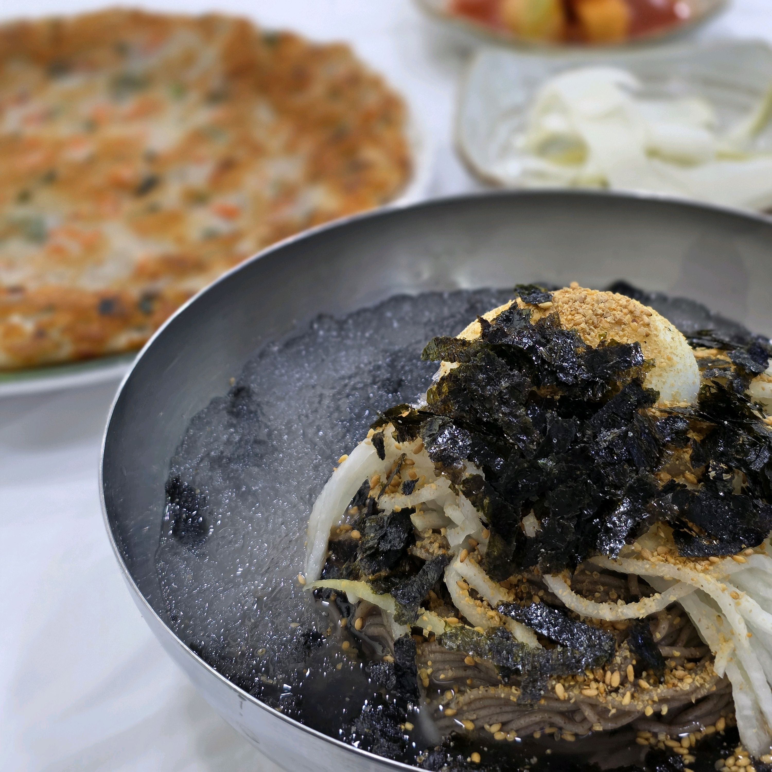 어릴 때부터 가족과 함께 간 막국수에요. - 아바이마을 맛집 진미막국수