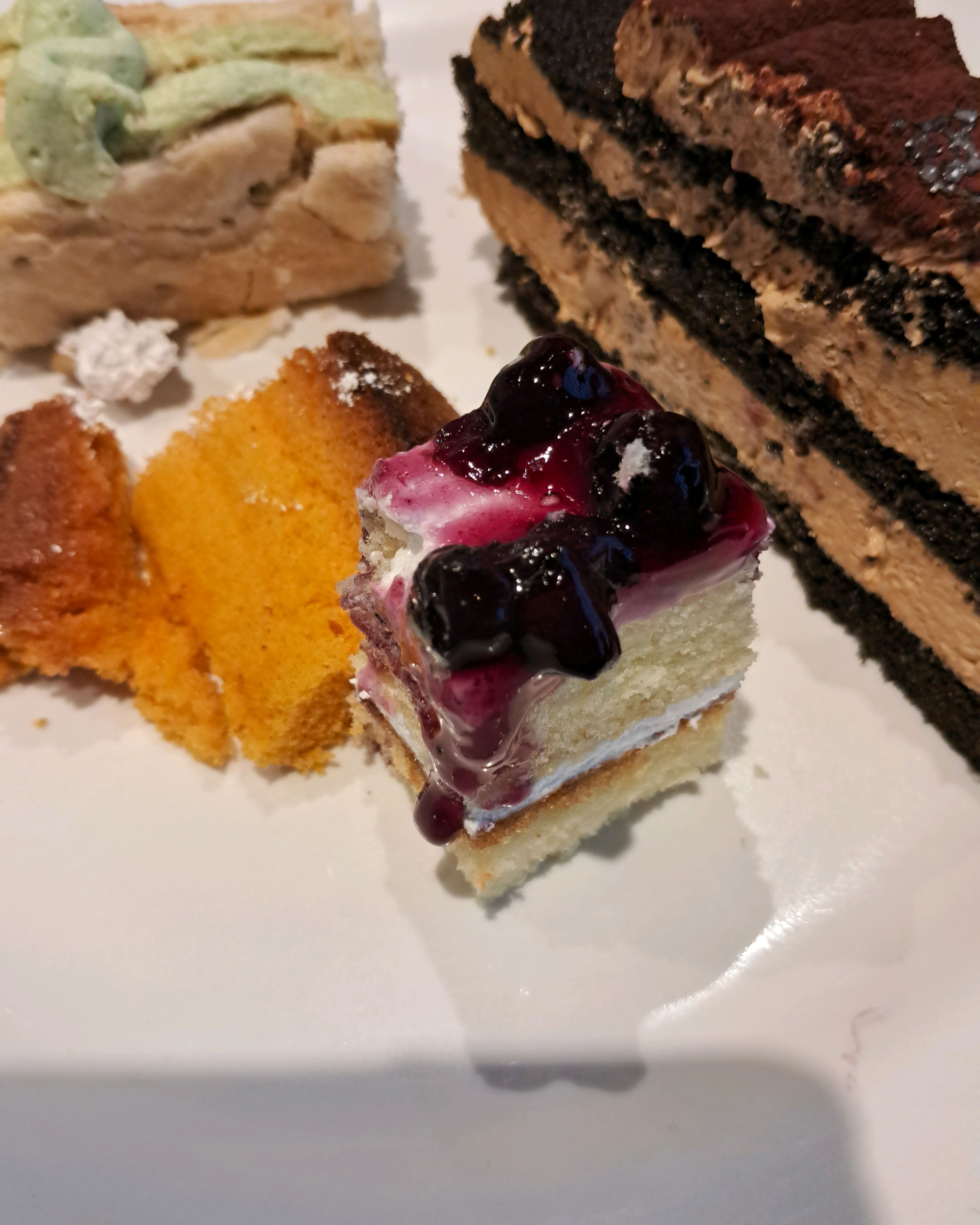 회식 왔는데 ➡️다양한 메뉴도 많아졌고 👍🏻분위기 맛 서비스 너무 좋았어요 🤩 그리고 가격