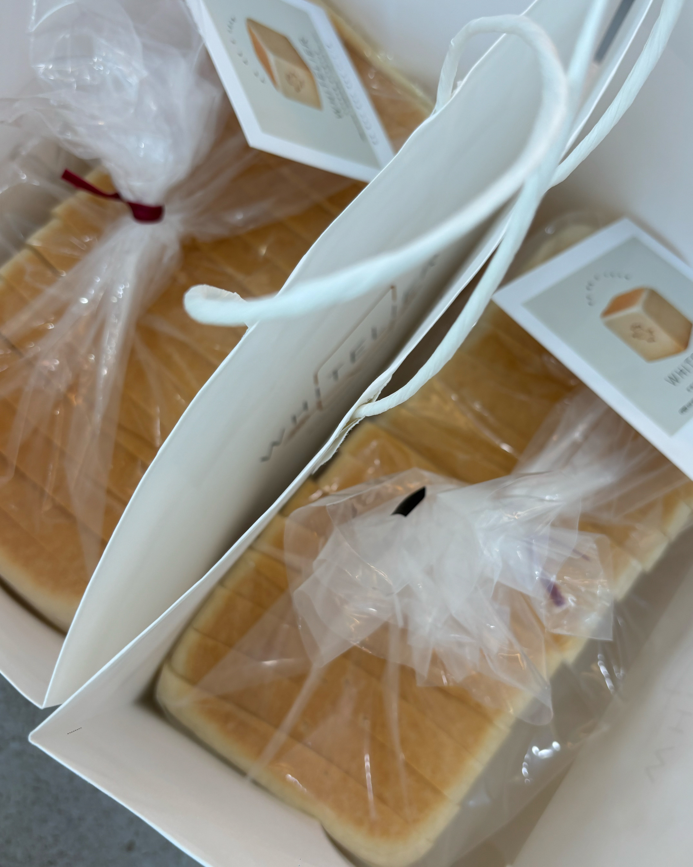 엄청 맛있고 딸기버터잼이 너무 제 취향이에요!! 여기 지점은 처음 방문했는데 앞으로 여기서
