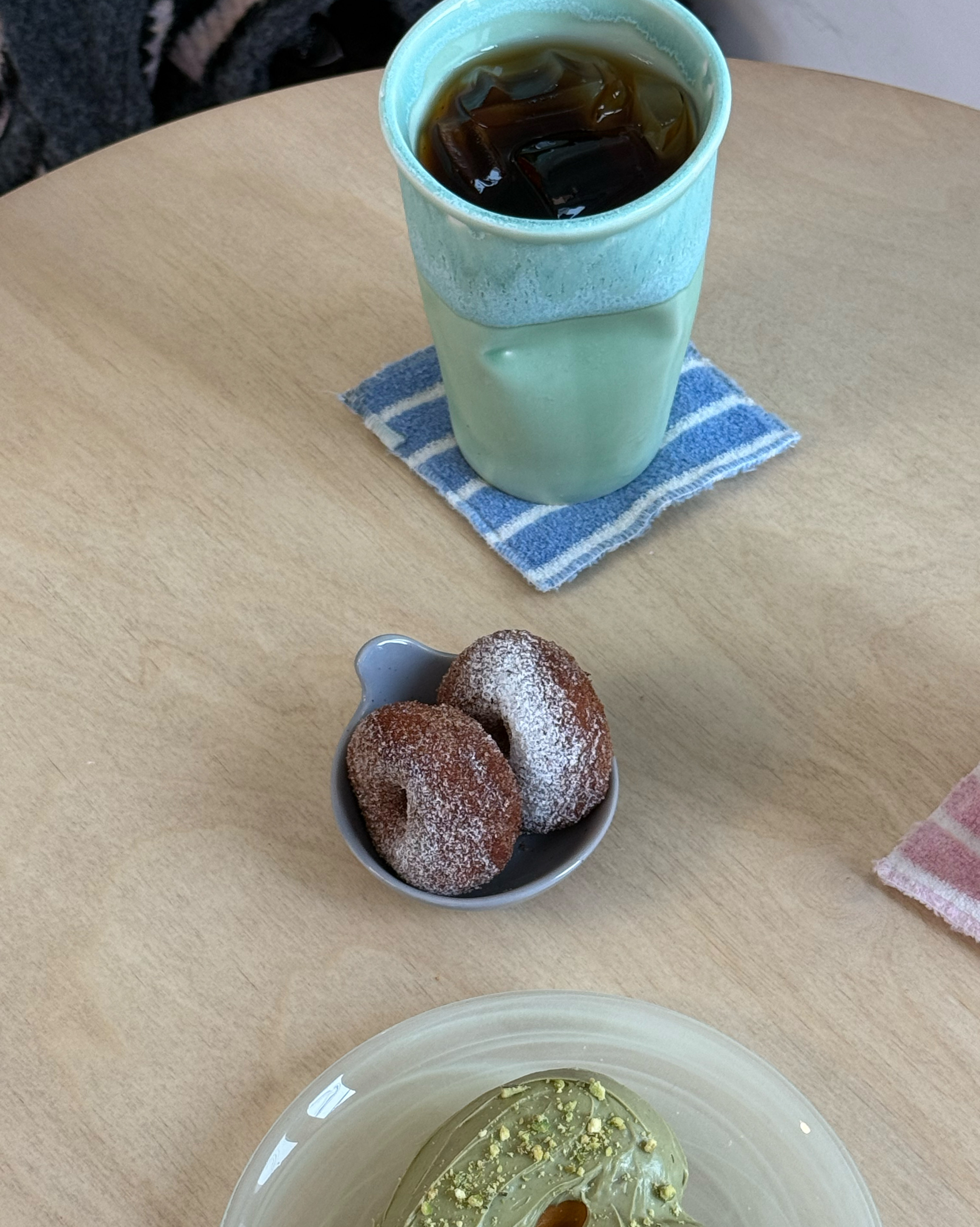 너무 귀여워 이거 왜 참아 그냥 다 먹어~💚 - 대구 맛집 투핸즈투