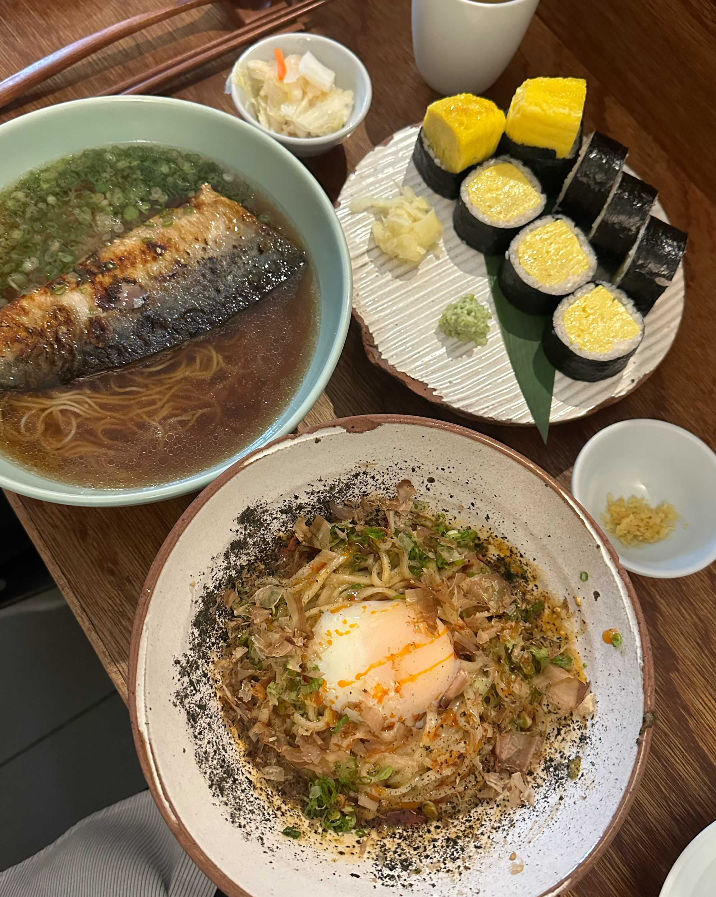 평일 점심 50분 웨이팅후 들어갔습니다. - 대구 맛집 동아식당