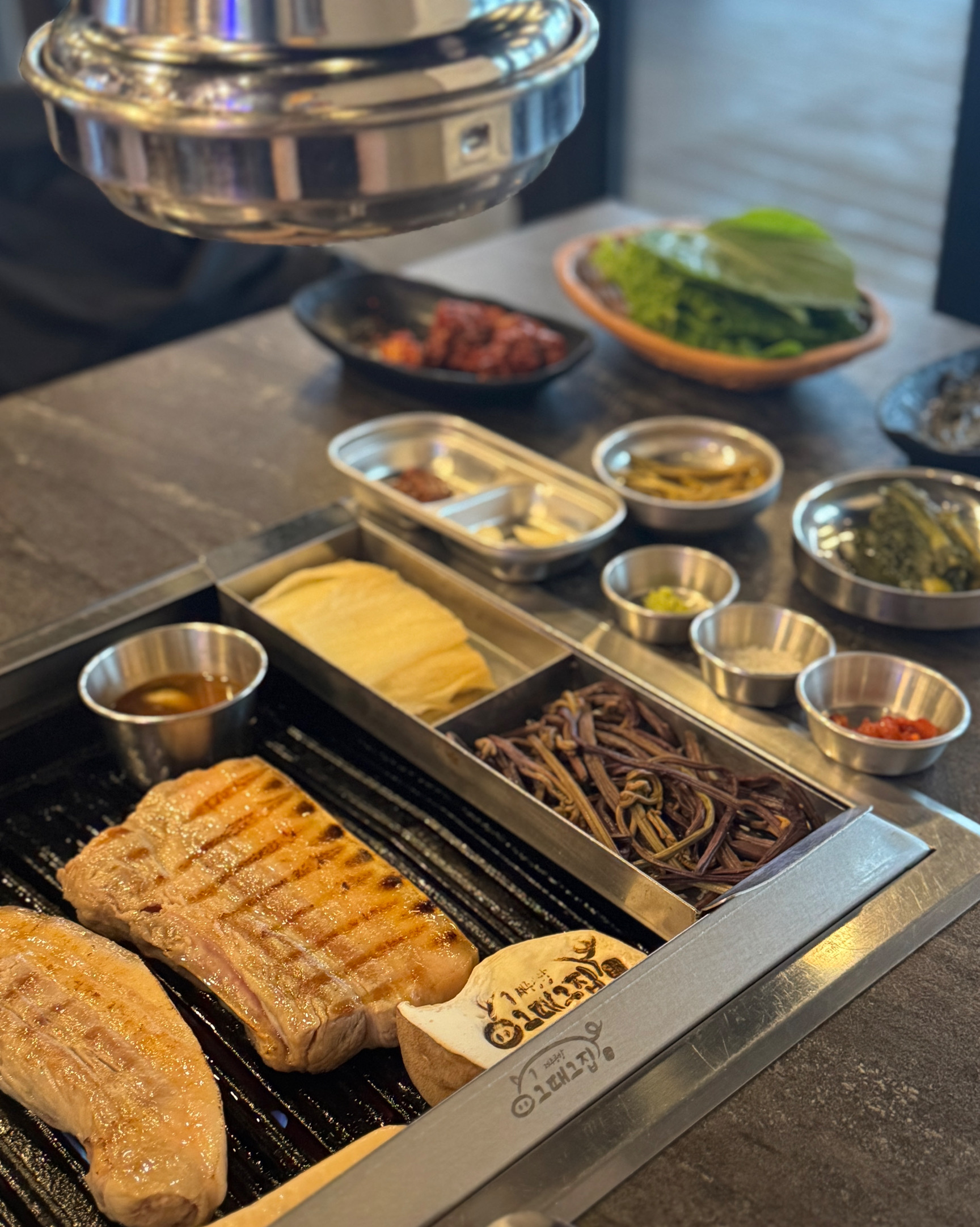 비행기 타기 전에 마지막으로 고기 먹으러 왔는데 뷰도 좋고 맛있어용 담에도 이용하겠습니다