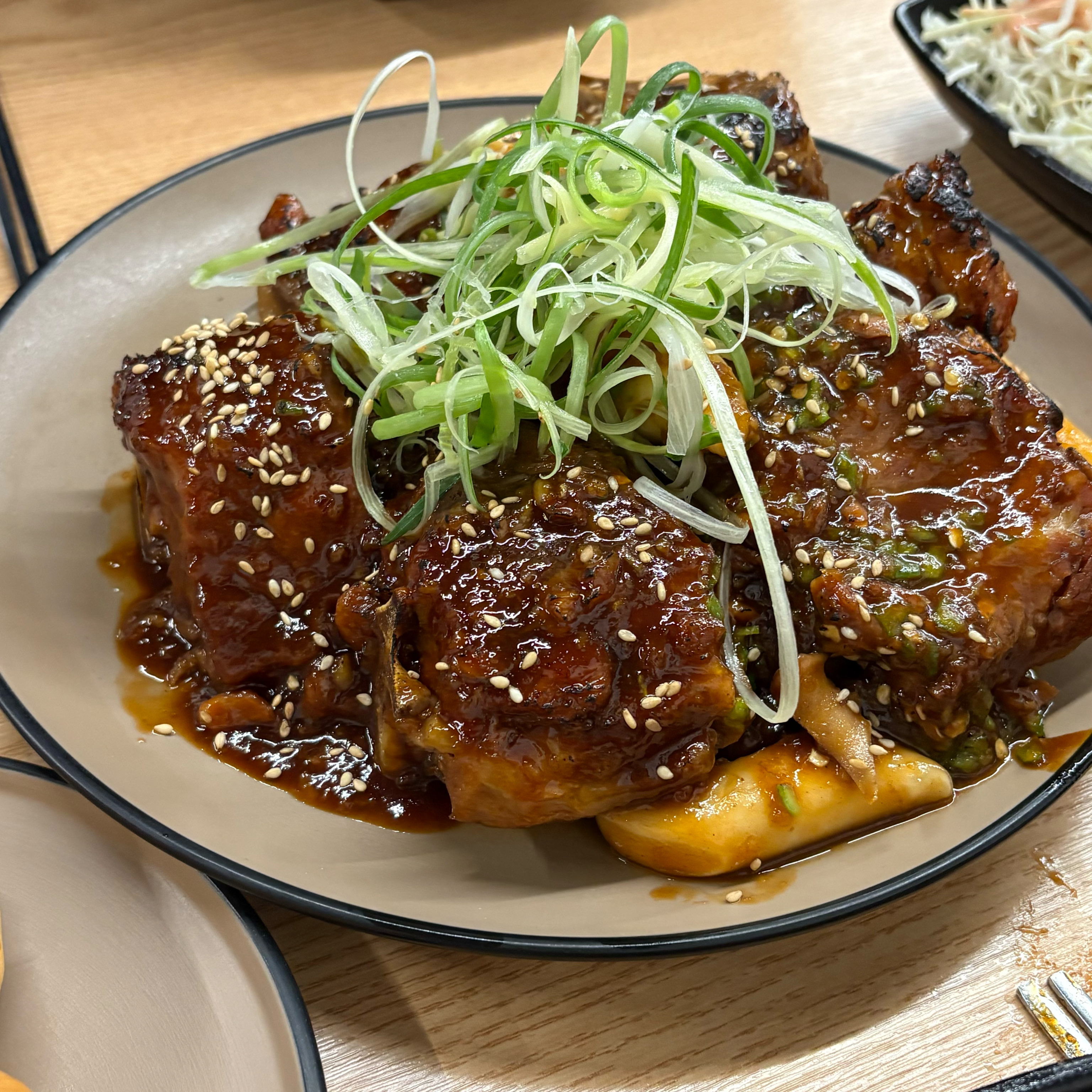 뼈꾸이는 생소한 메뉴였는데 먹어보니 너무 맛있네요! - 불당동 맛집 정이가네뼈다구