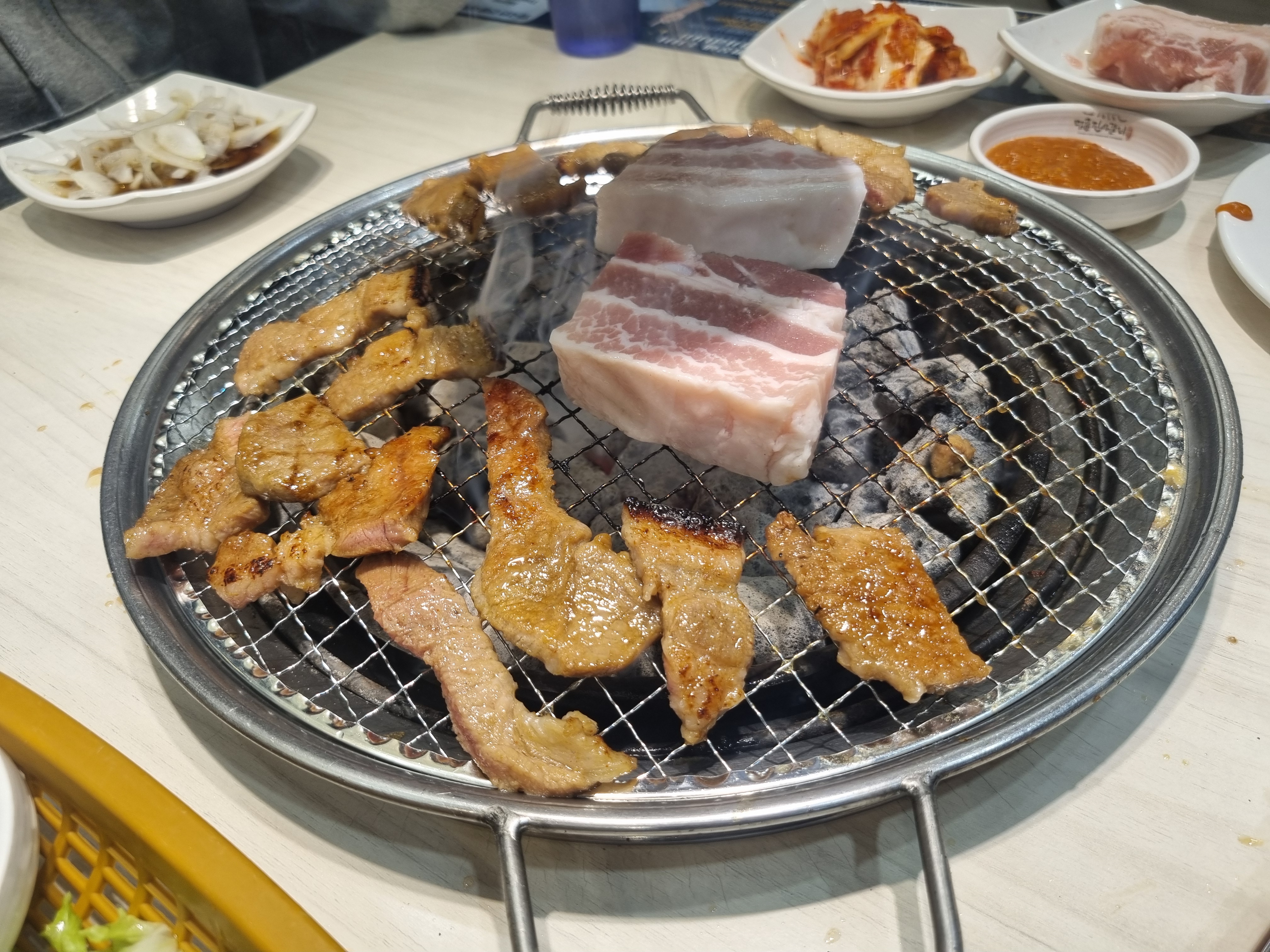 부모님,아내,딸 데리구 왔어요 모두 만족하고 맛있게 잘먹고갑니다. 꼭 가보세요 오전점! - 본오동 맛집 명륜진사갈비 의왕오전점