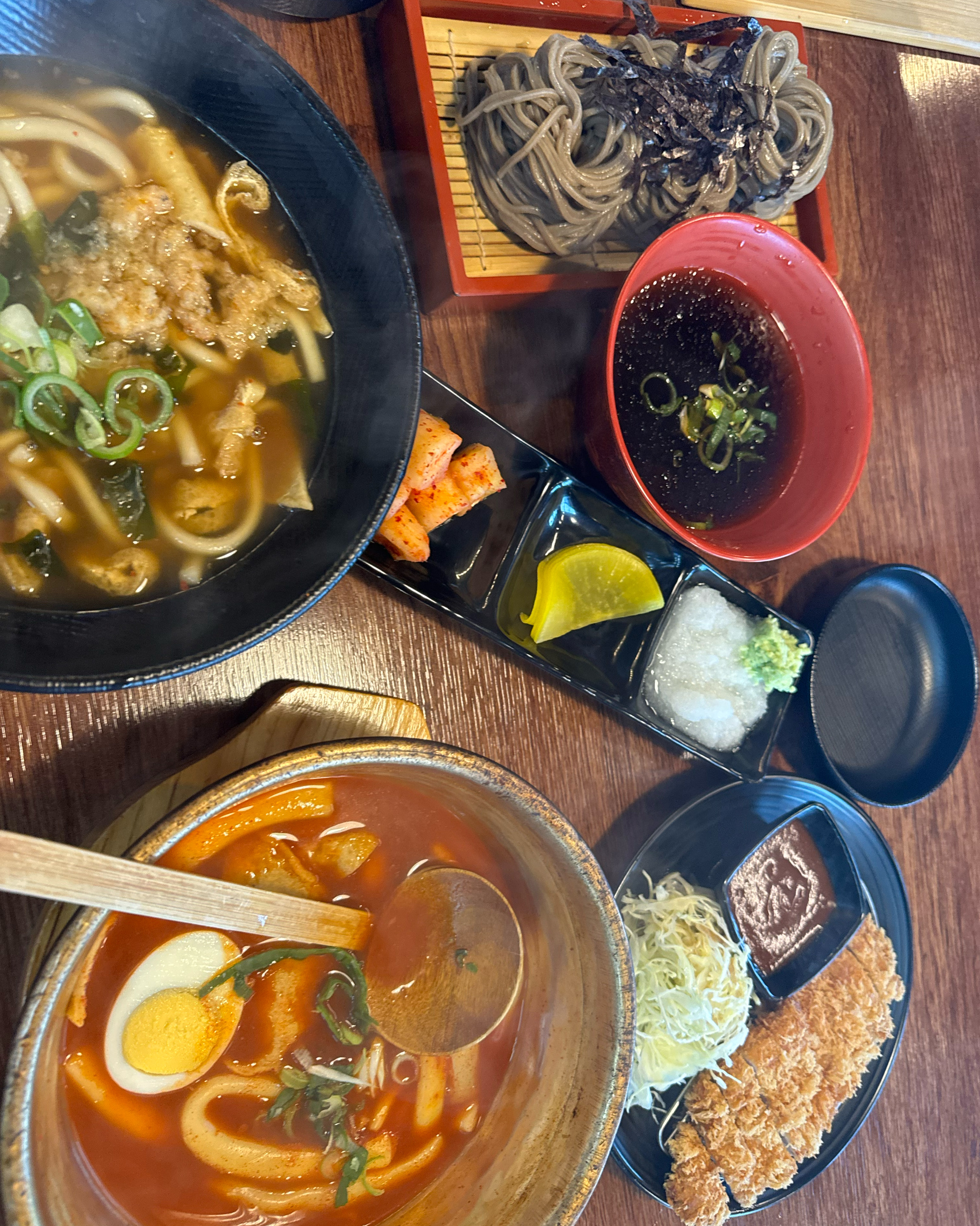 매장이넓고 쾌적해서 좋아요~~ 소바랑 떡뽂이 맛있어요! - 익산 영등동 맛집 삼동소바 익산점
