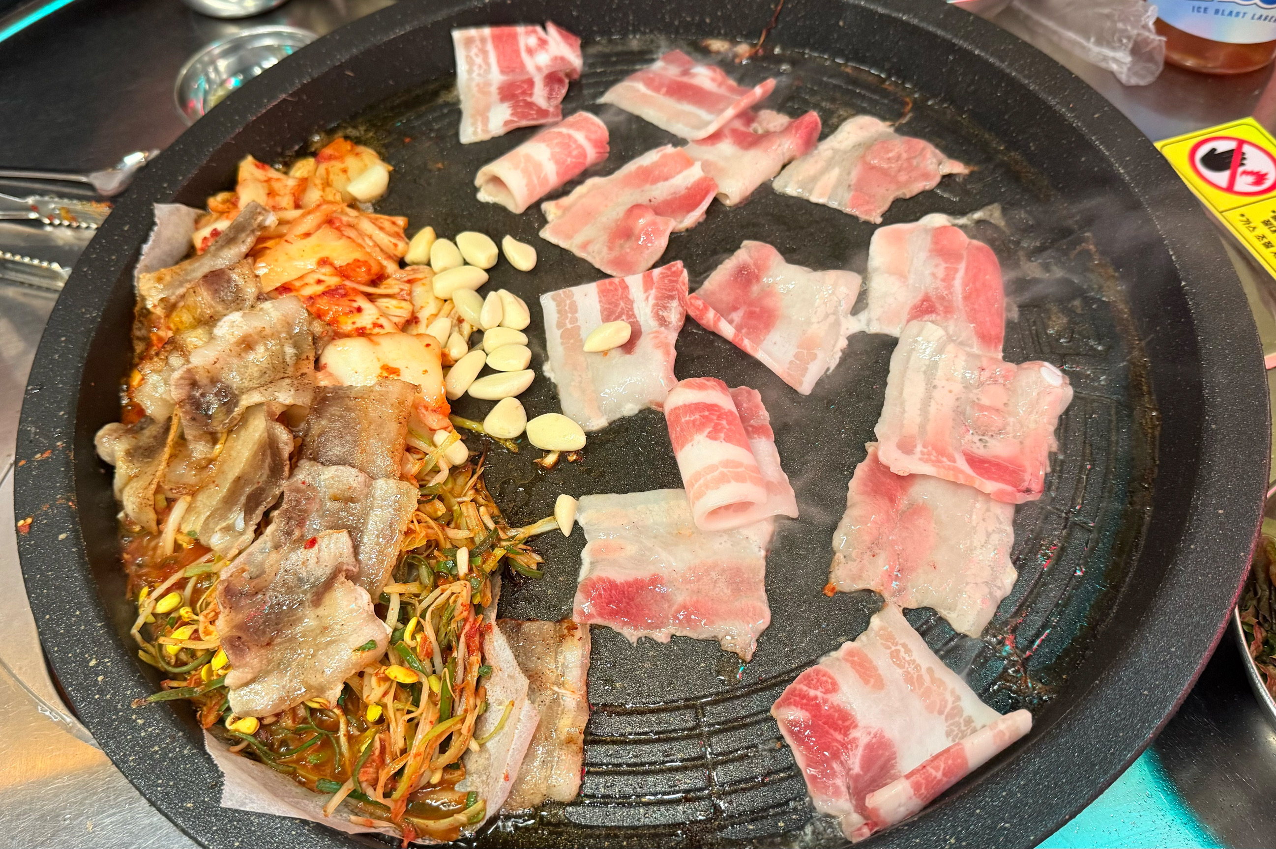 고기랑 매운거 먹고 싶을때 자주 가요. ㅎ직원분들 모두 친절하고 가성비도 좋고요~ 반찬도