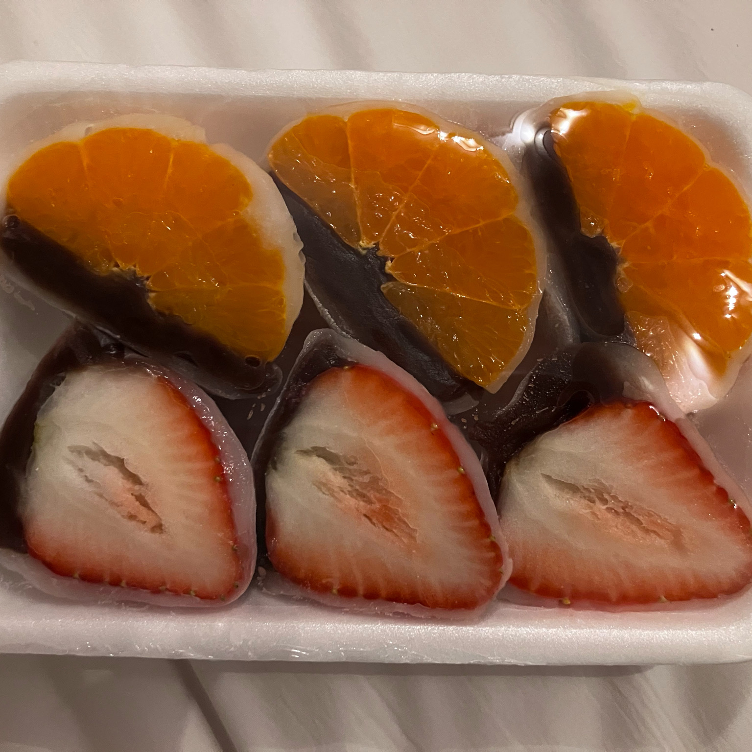 딸기랑 같이 있는건 7000원!! - 제주 맛집 할머니떡집 오메기떡