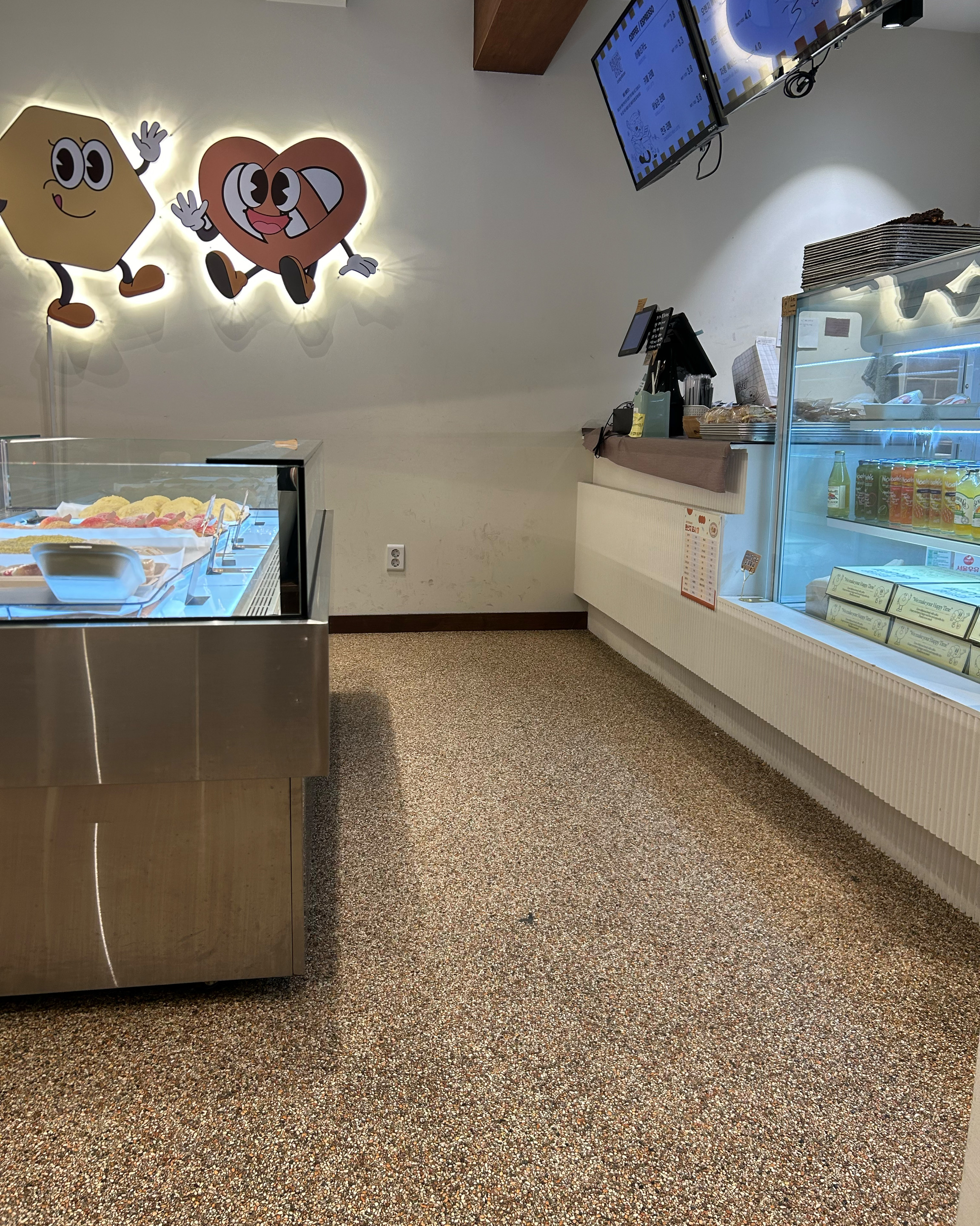유명해서 한번 들려본 집근처 베이글 카페 맛도 있고 음악도 좋아 추천 - 대구 맛집 버터베이크