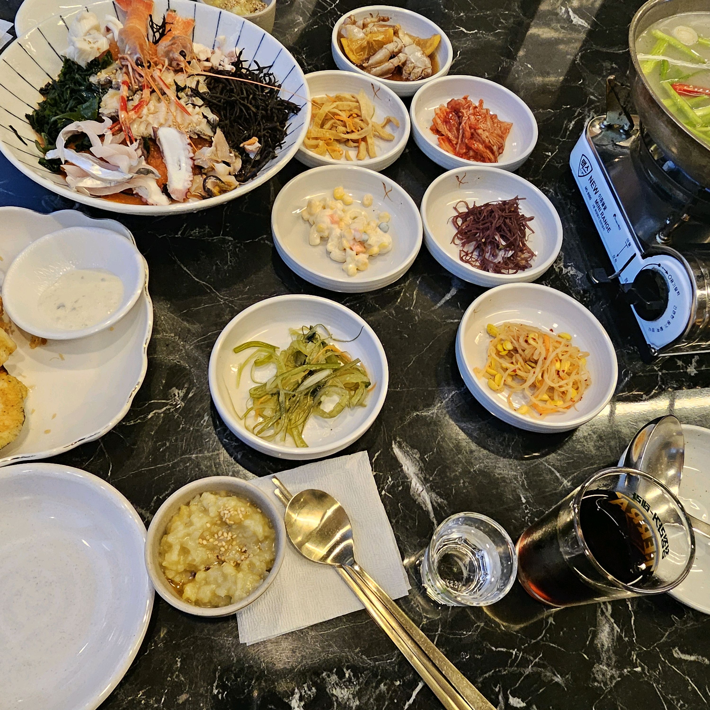 멋진 바다뷰와 함께 너무 좋네여 - 제주 맛집 계절식탁 함덕점