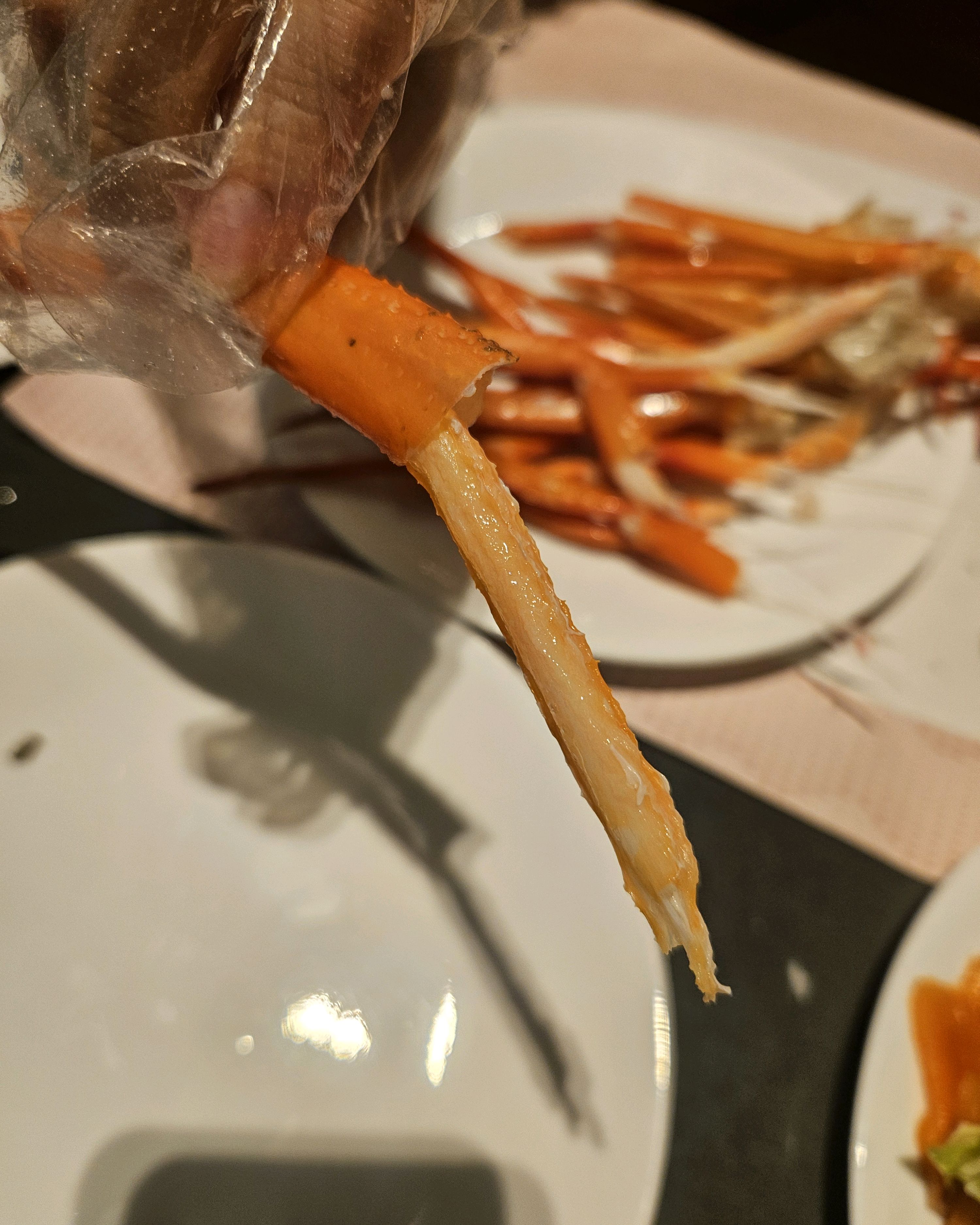 홍게가 이게 맞나요? 물론 매장 책임이 아니라 본사에서 이렇게 보냈다고 한다면 할 말 없지