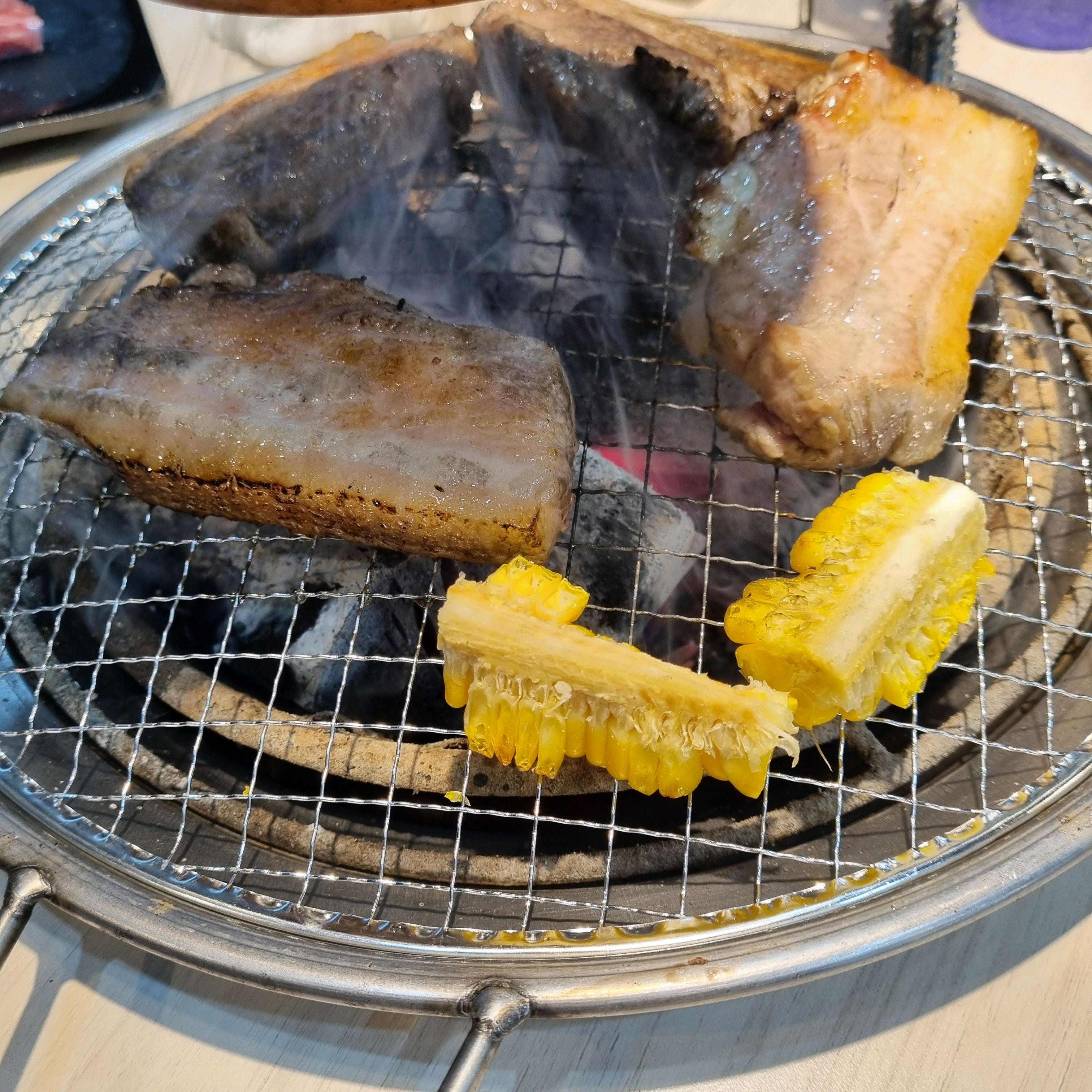 단백질 섭취하기 좋아요. 냄새 않나고 맛있어요. 친절해요. - 예술회관역 맛집 명륜진사갈비 구월예술회관역점