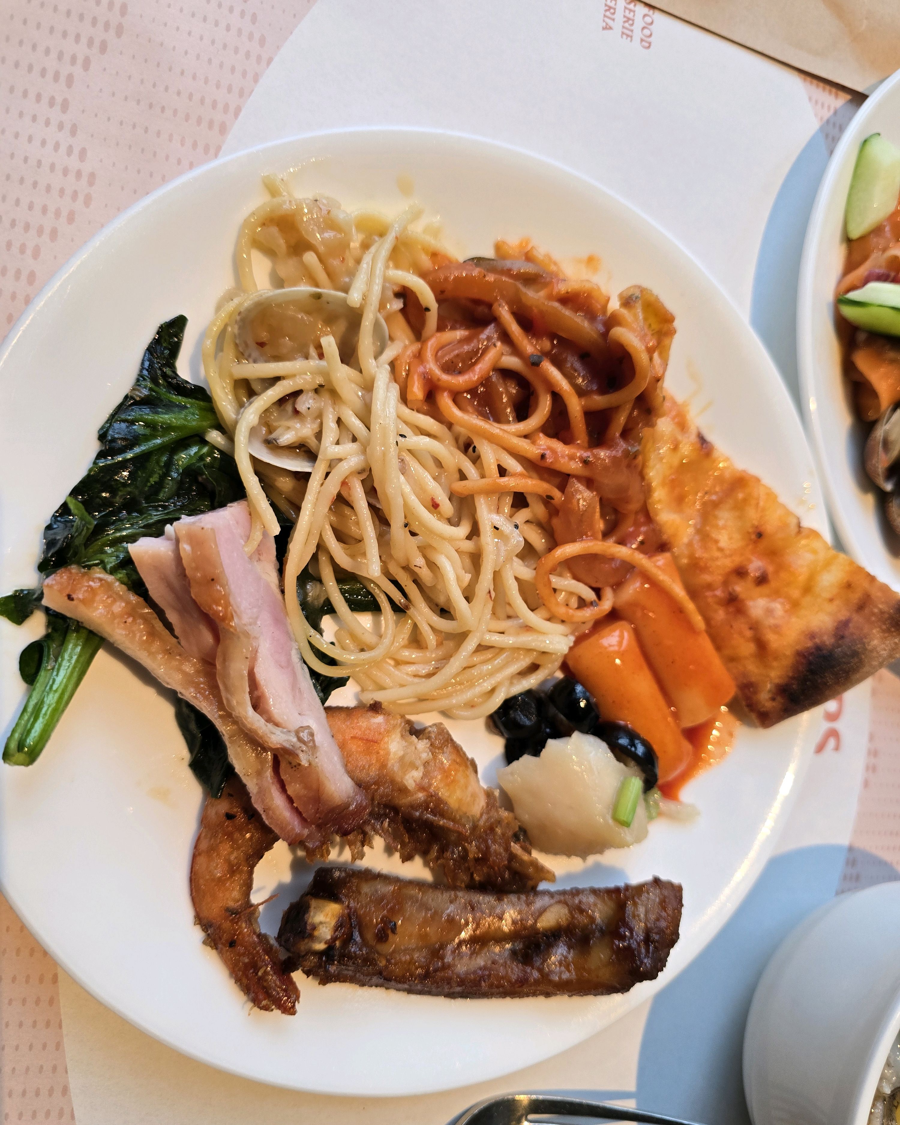 제주공항과 바다가 같이 보이는 빕스! - 제주 연동 맛집 빕스 제주점