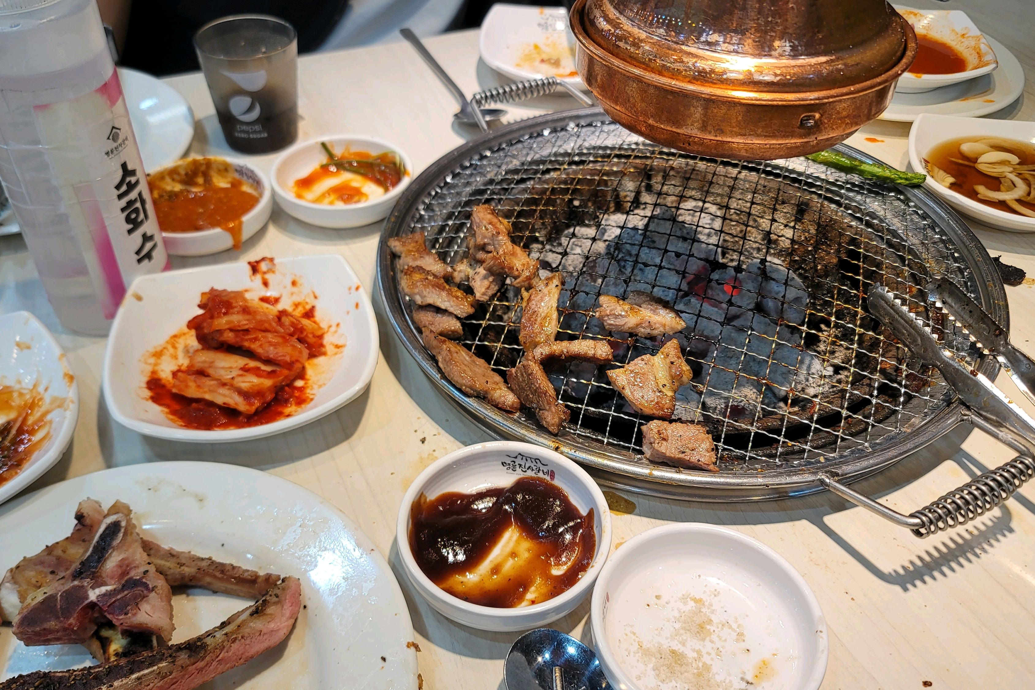 역시 명륜진사는 양념갈비네요! 근데 다른 삼겹살 목살 등 다른메뉴도 잡내없이 고기가 너무맛