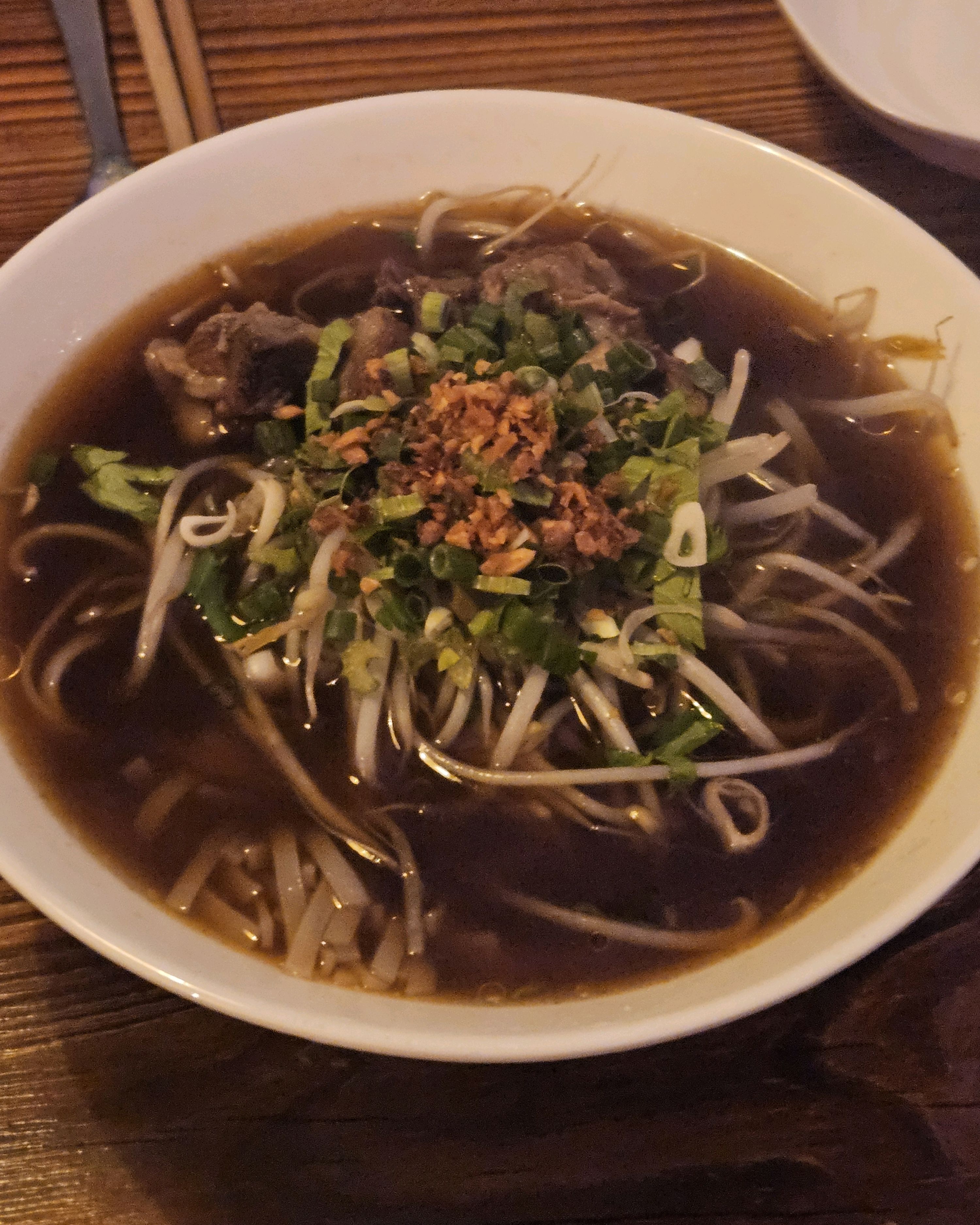 쌀국수 국물이 넘 맛있어요!! 양도 많고 넘 좋아요 - 망원동 맛집 코랏