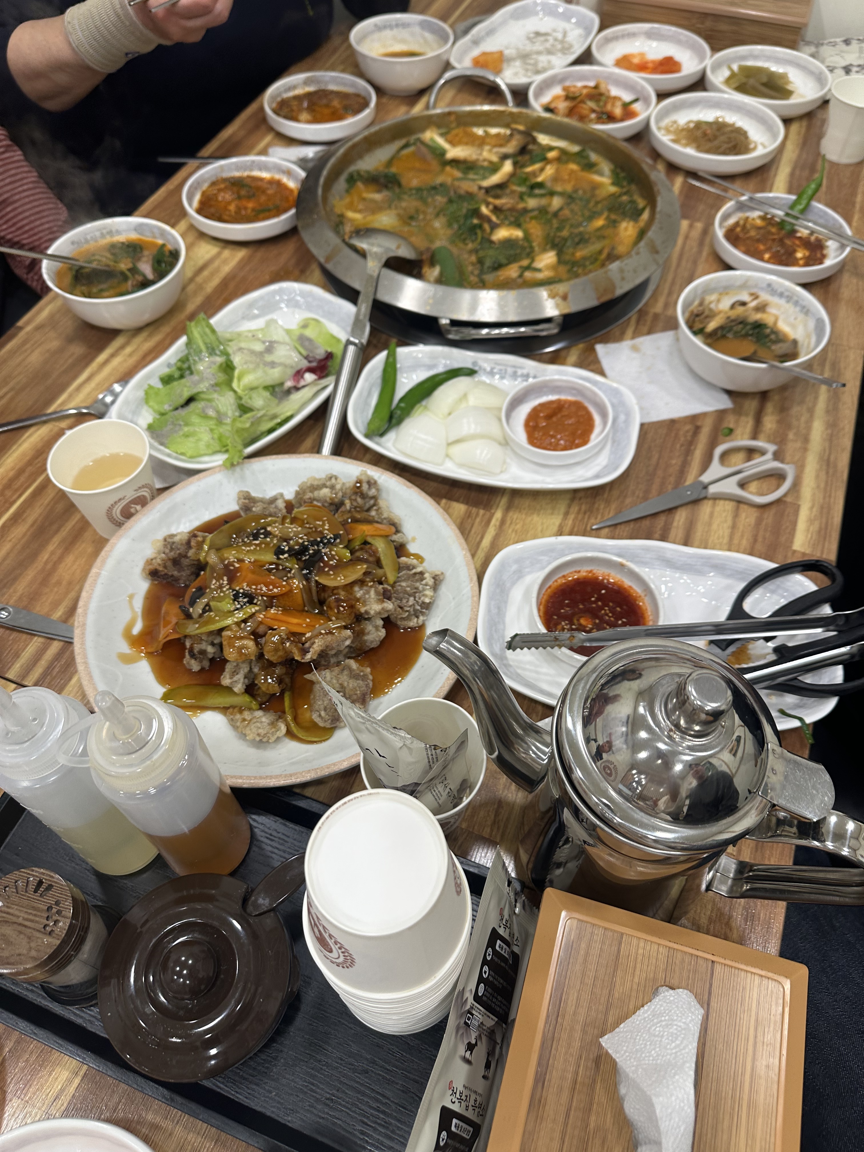염소 요리 처음 먹어보는데 냄새 하나도 안나고 엄청 맛있어요 !! 입문 하시기 정말 좋을