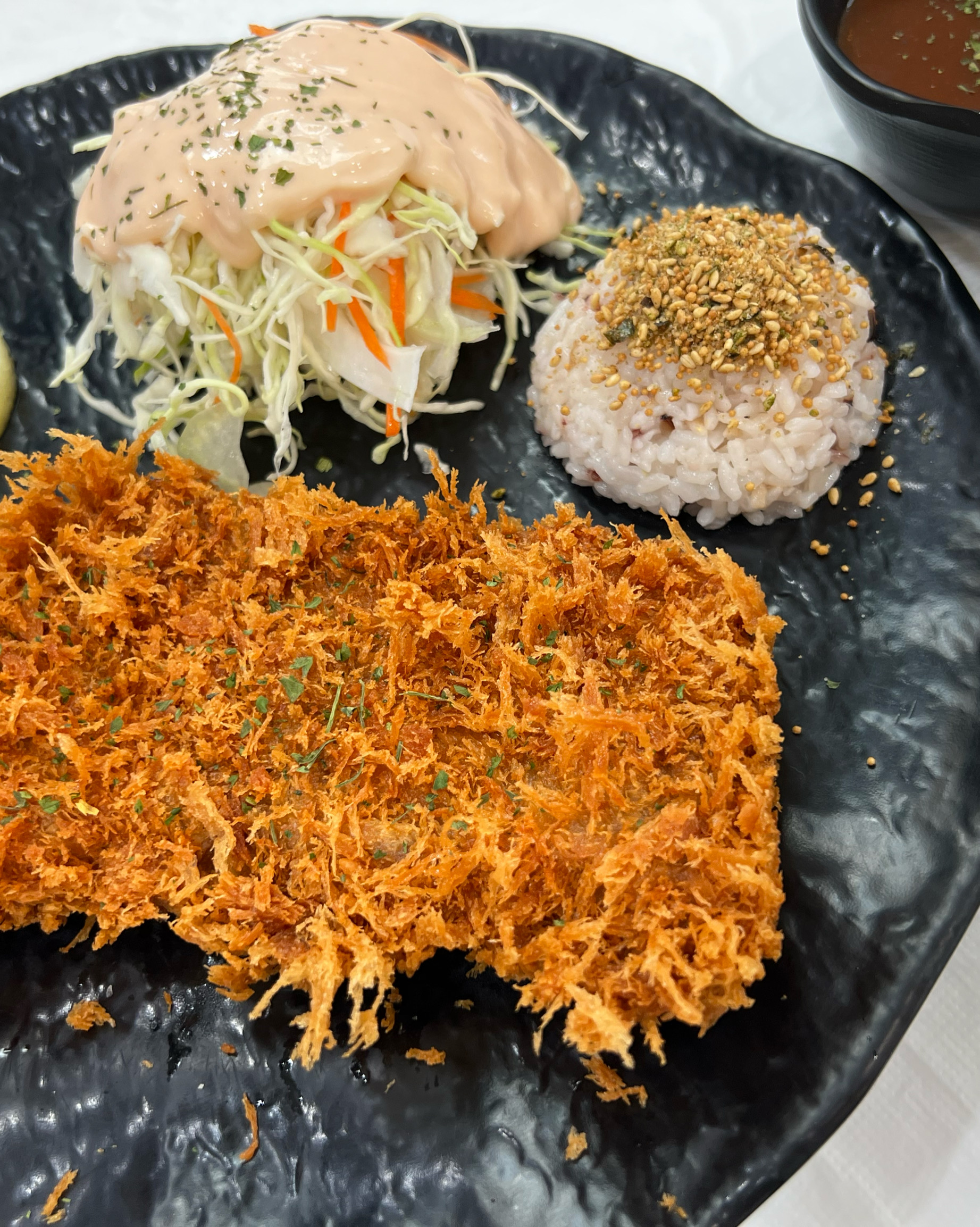지난달에 와서 맛있게 먹고 한 달 지나고 계속 생각나서 속초 도착하자마자 와서 흡입중입니다