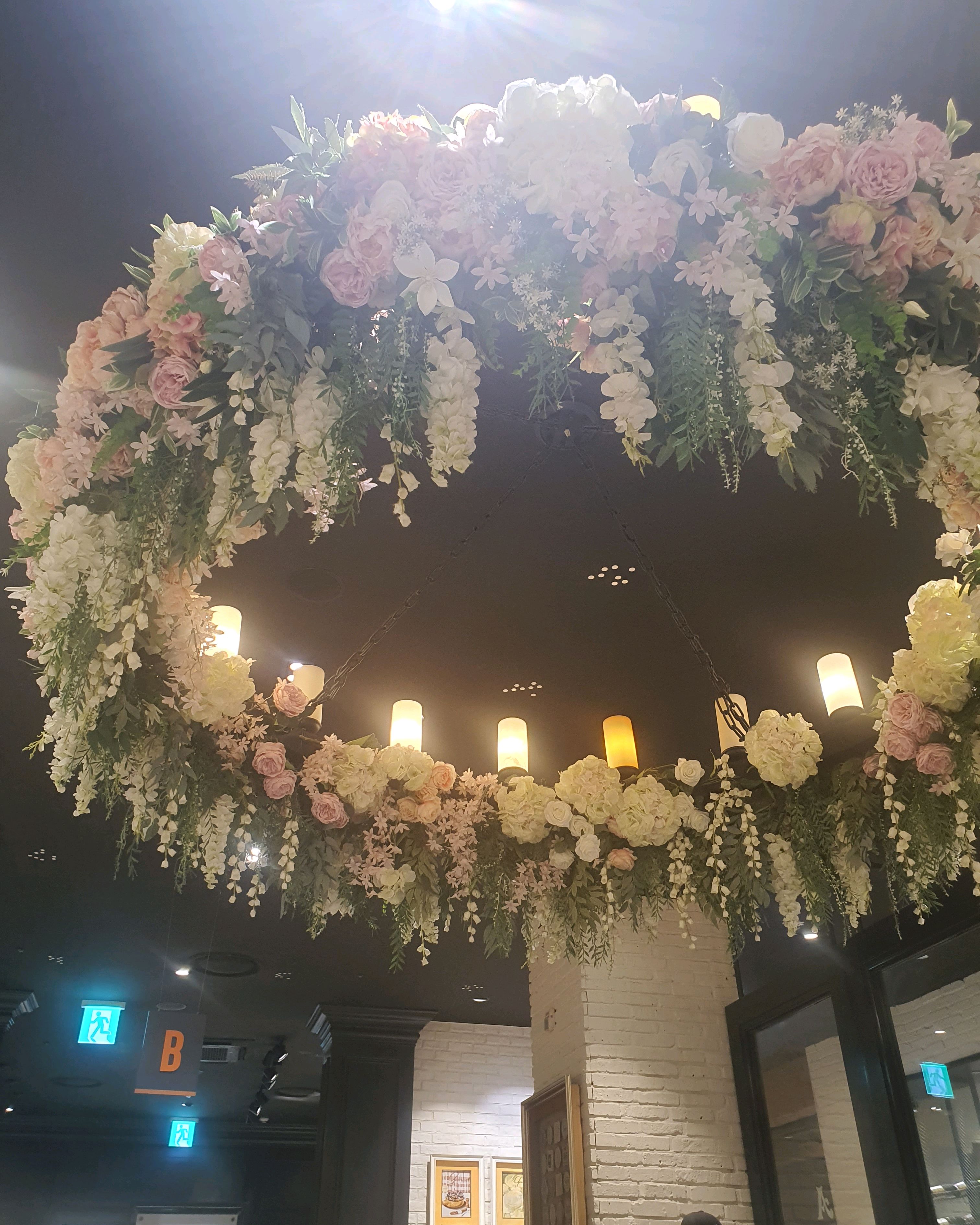 맛있게 먹었어요. 피쉬스테이크, 연근튀김 맛있게 먹었어요. 10년전에 여기서 돌잔치했던 기