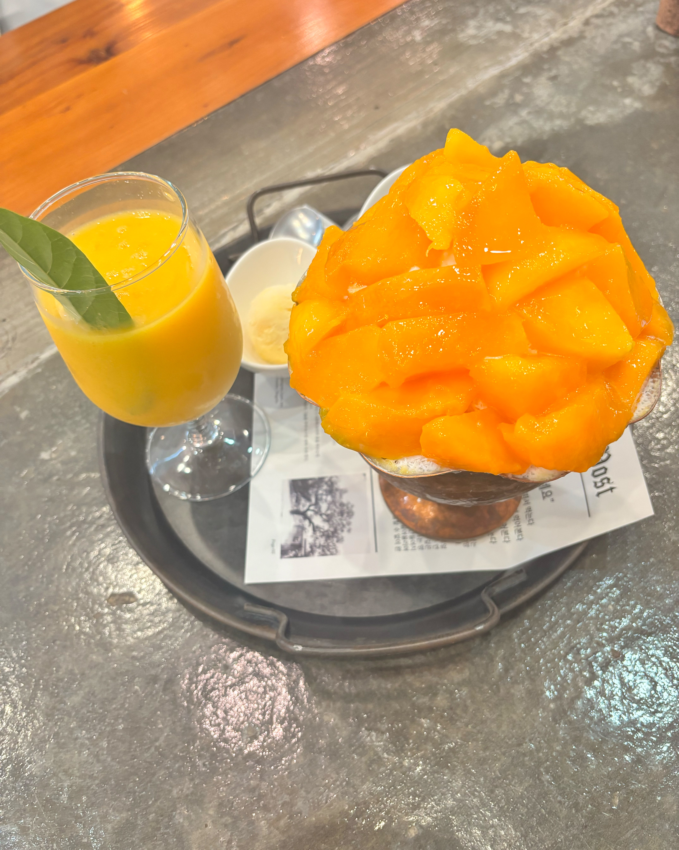 제주여행와서방문햇어용! - 제주 맛집 먹쿠슬낭카페