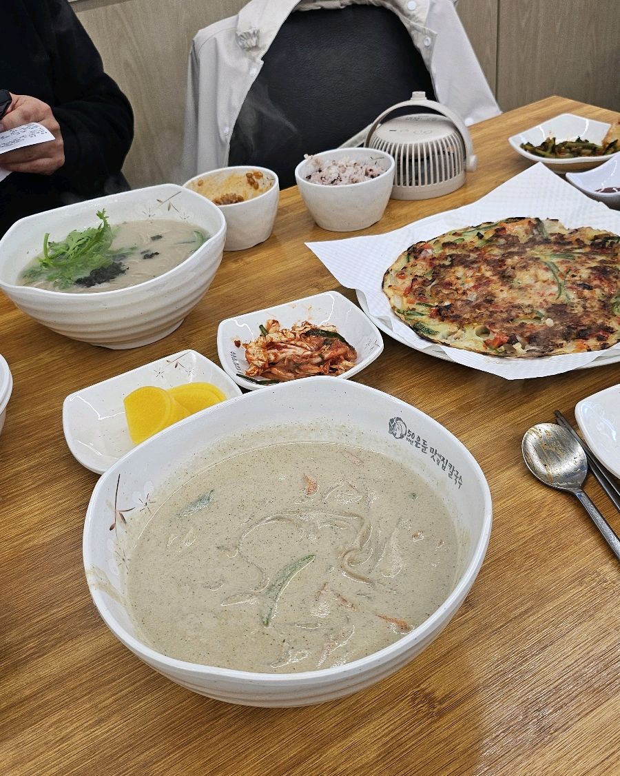 인천시청맛집 최고에요!! - 인천 맛집 최부영칼국수