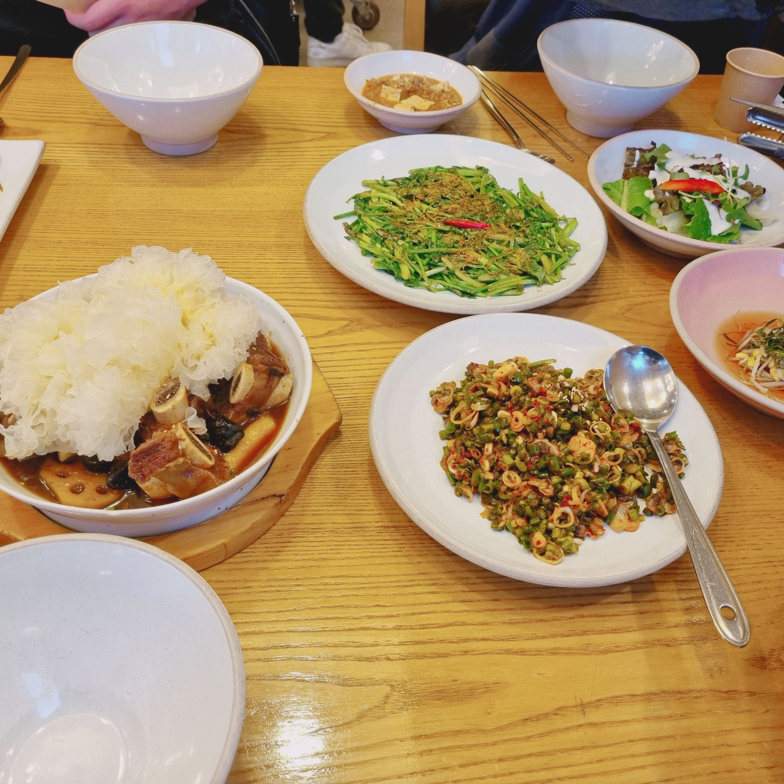 정갈하고 깔끔한 한정식이 정말 인상 깊어요 - 인천 맛집 밥상편지 송도점