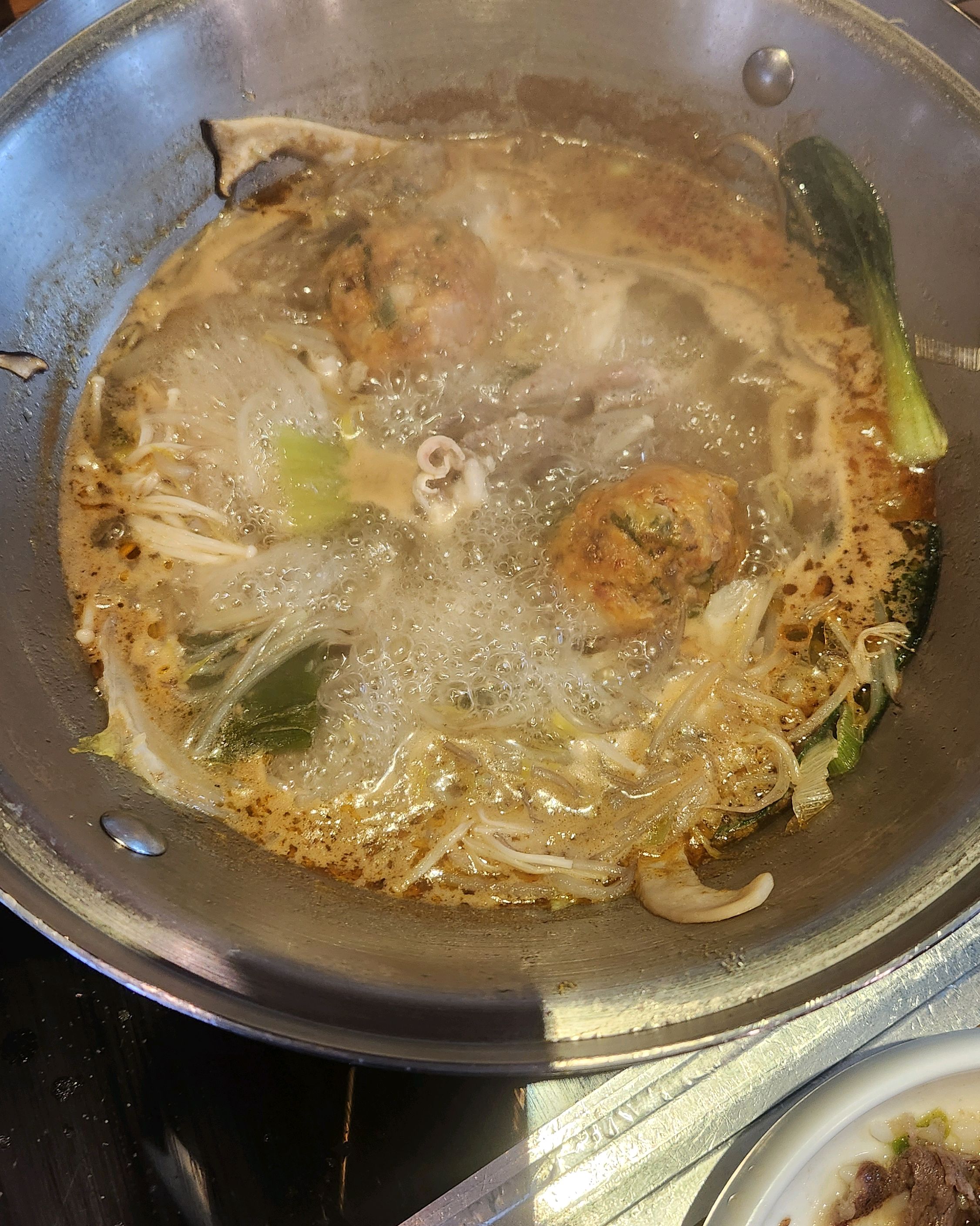 인원수 많을때마다 여기로 와요! - 인천 맛집 해가연만두