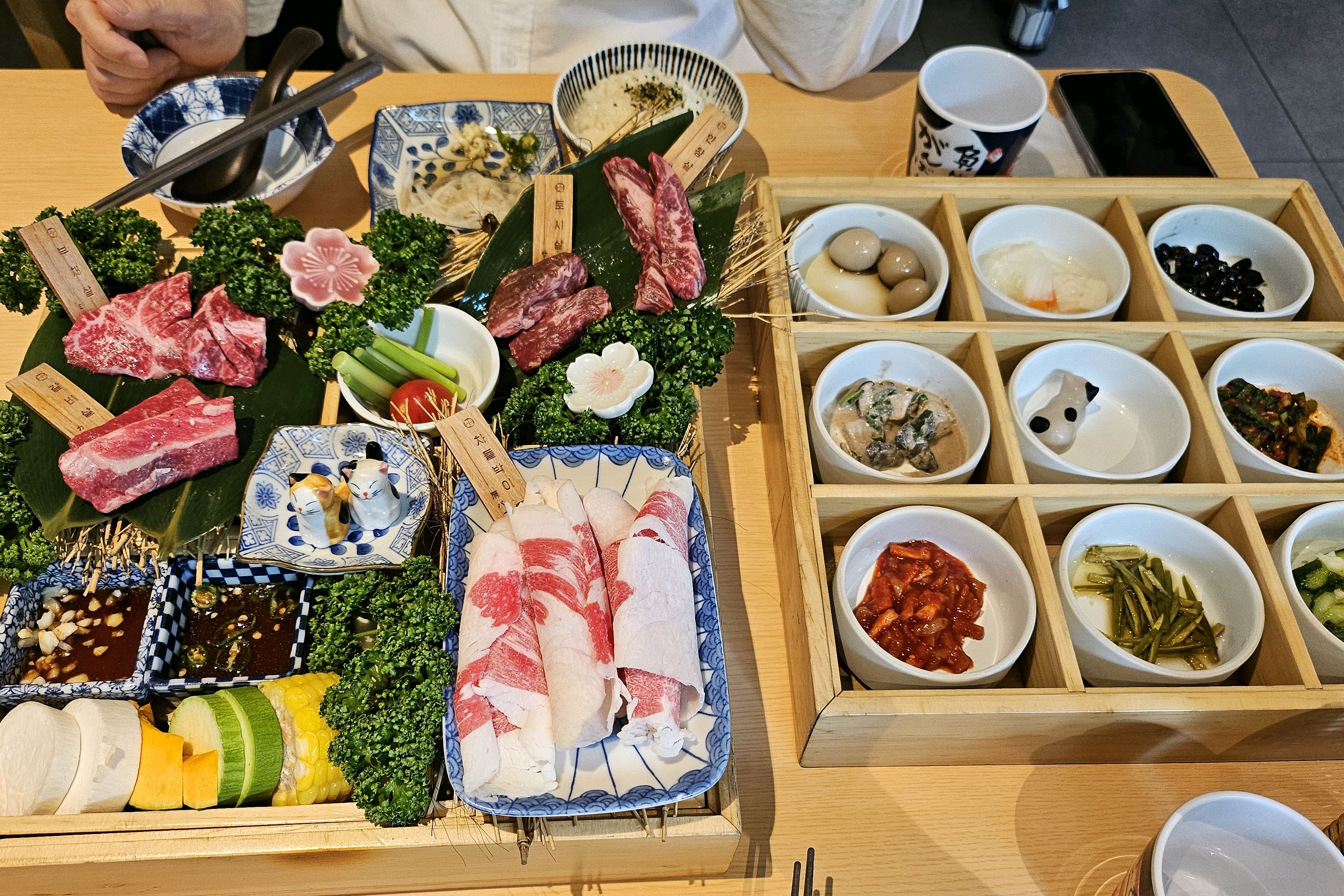 남편이랑 나들이중에 왔어요~ - 대구 맛집 칠복료칸 들안길점
